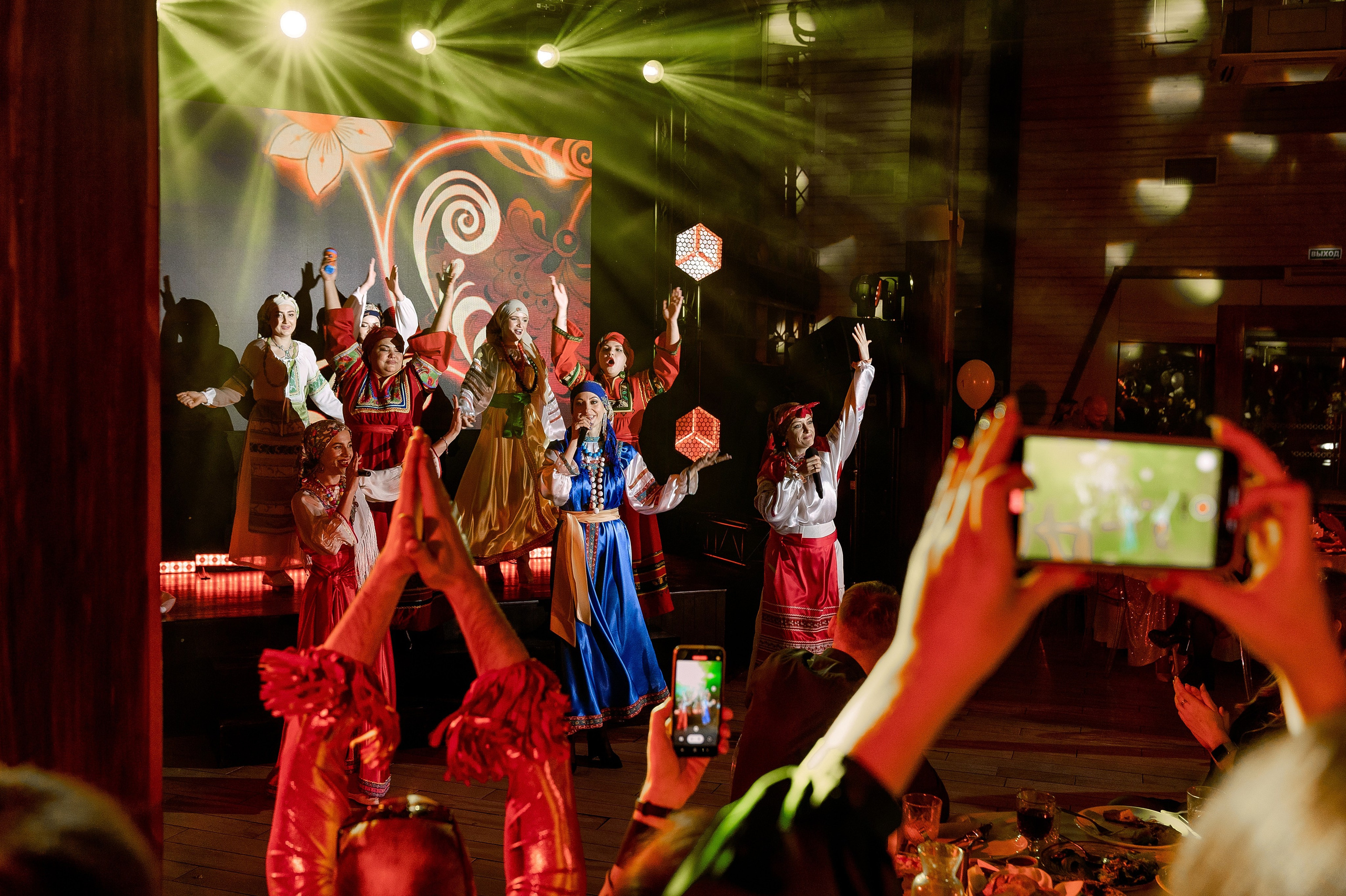 • корпоратив «АВЕНЮ». Фотограф, индивидуальные женские, мужские фотосессии в Ростове-на-Дону