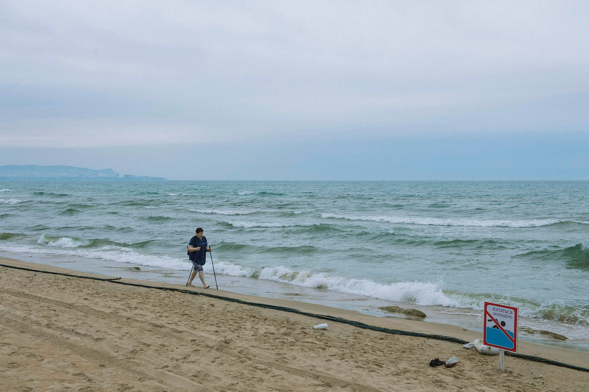 Купаться запрещено после разлива мазута