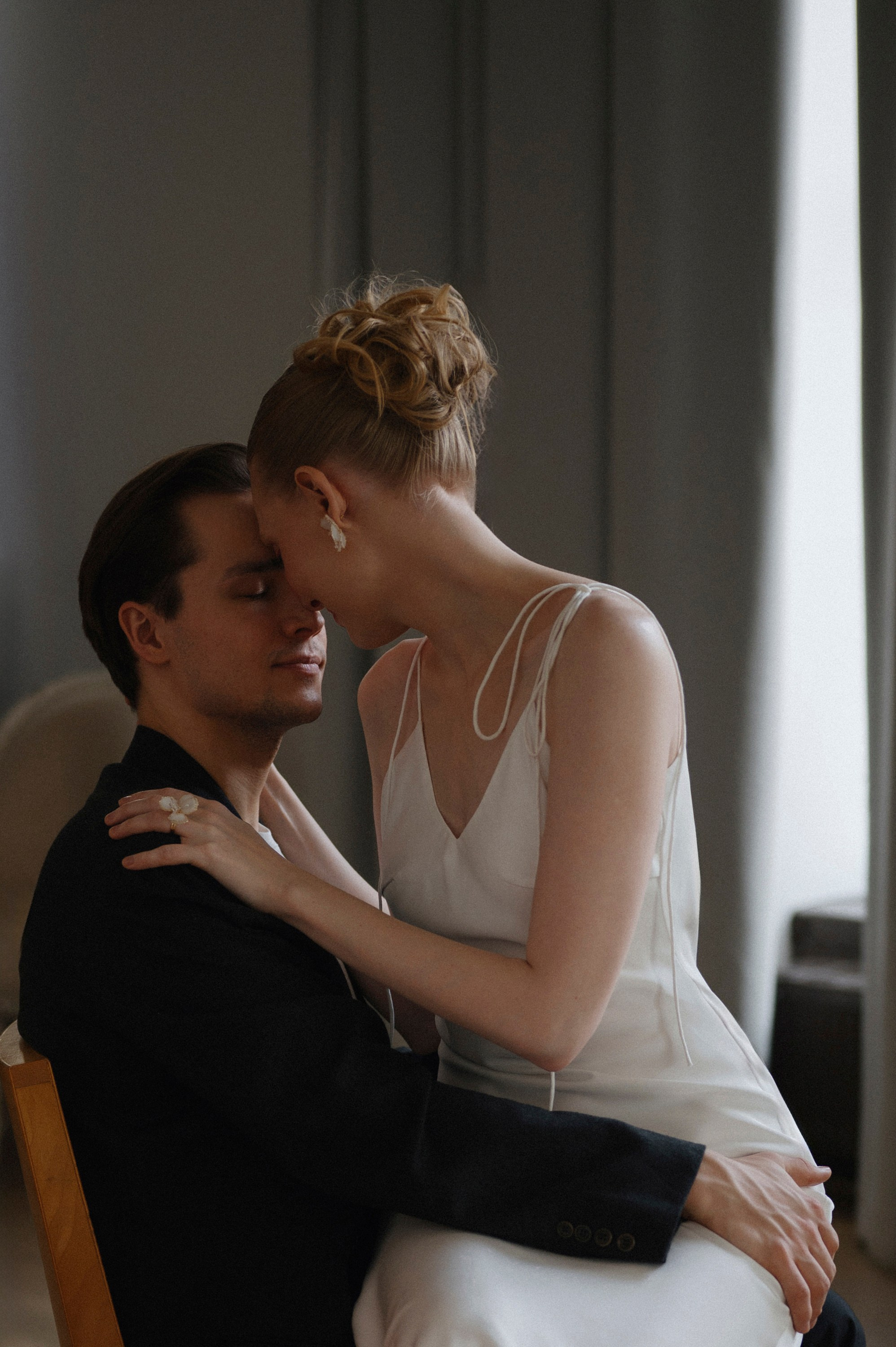 Свадебная фотосессия в студии. Анна Гончарова свадебный и репортажный фотограф в Москве