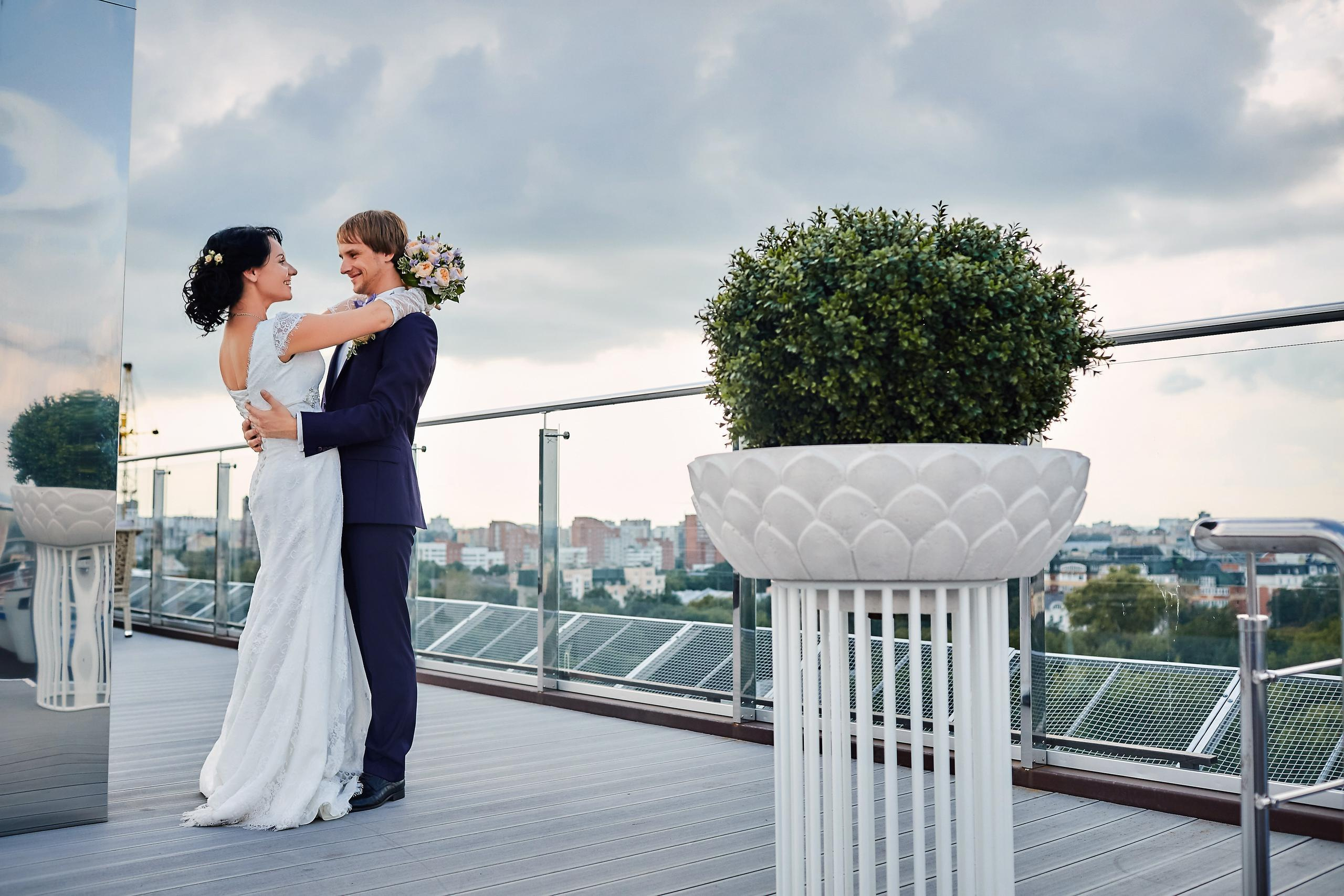 Амина и Илья. Семейный портретный свадебный фотограф Дмитрий Тимченко. Студия / фото