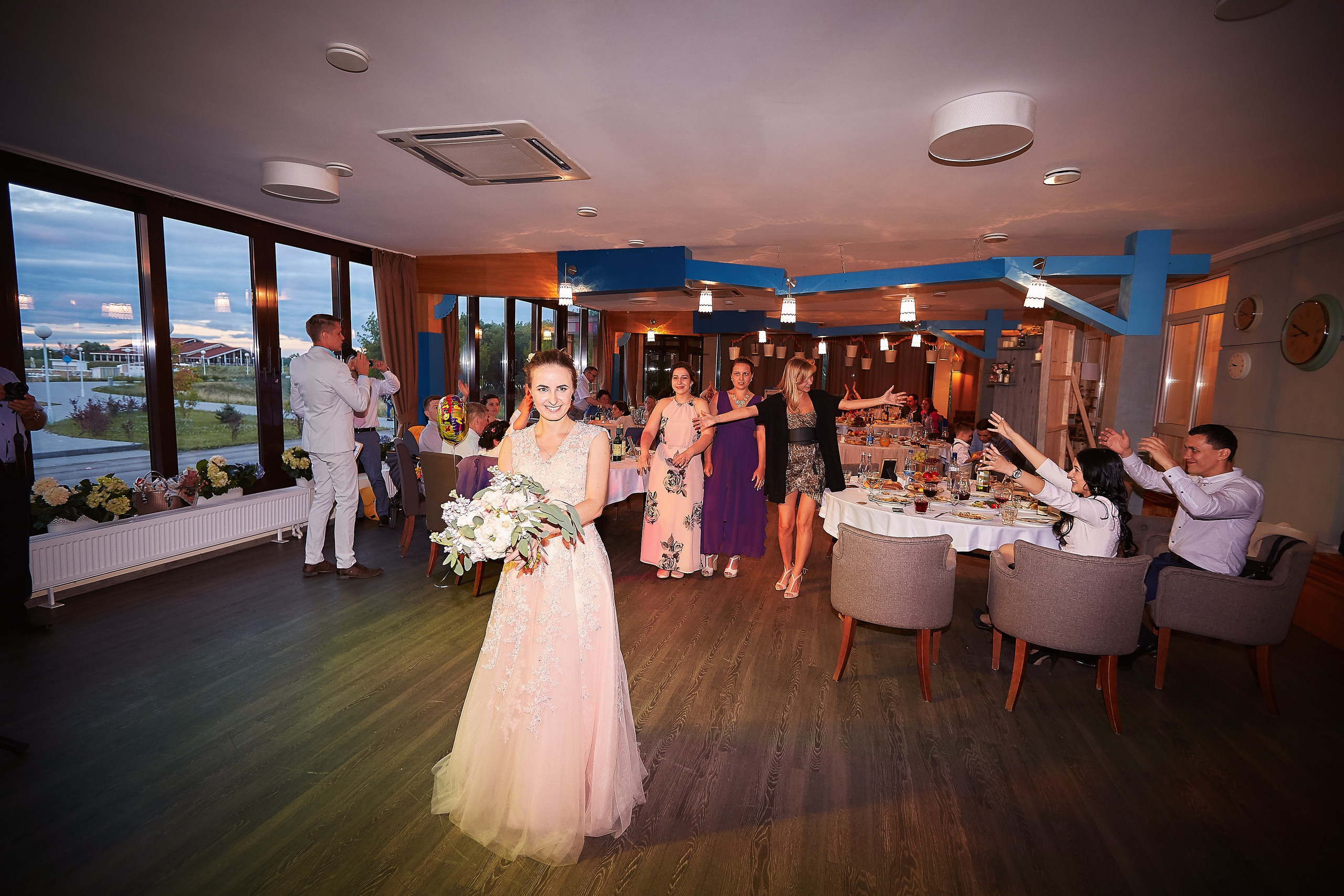 Софья и Михаил. Семейный портретный свадебный фотограф Дмитрий Тимченко. Студия / фото