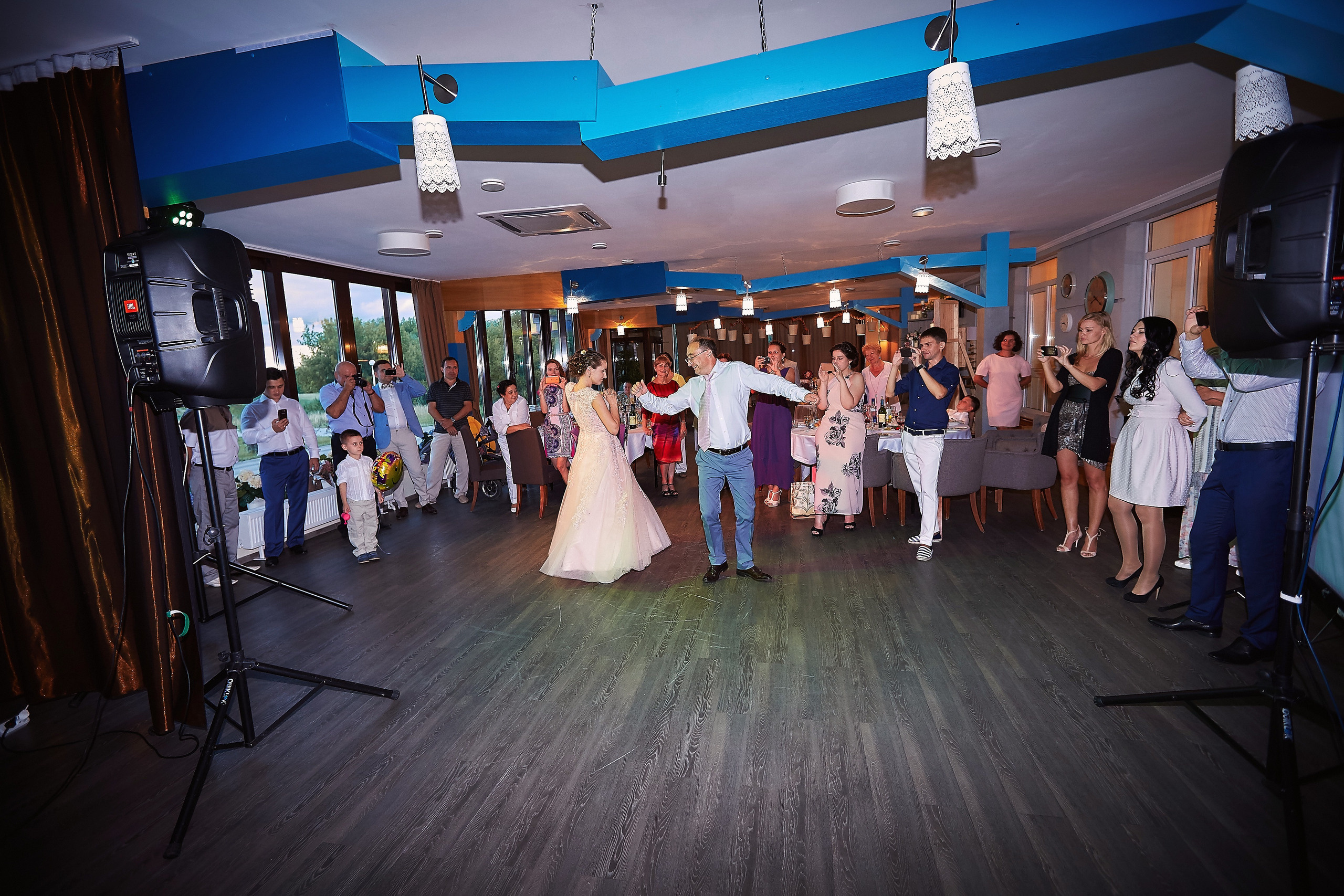 Софья и Михаил. Семейный портретный свадебный фотограф Дмитрий Тимченко. Студия / фото