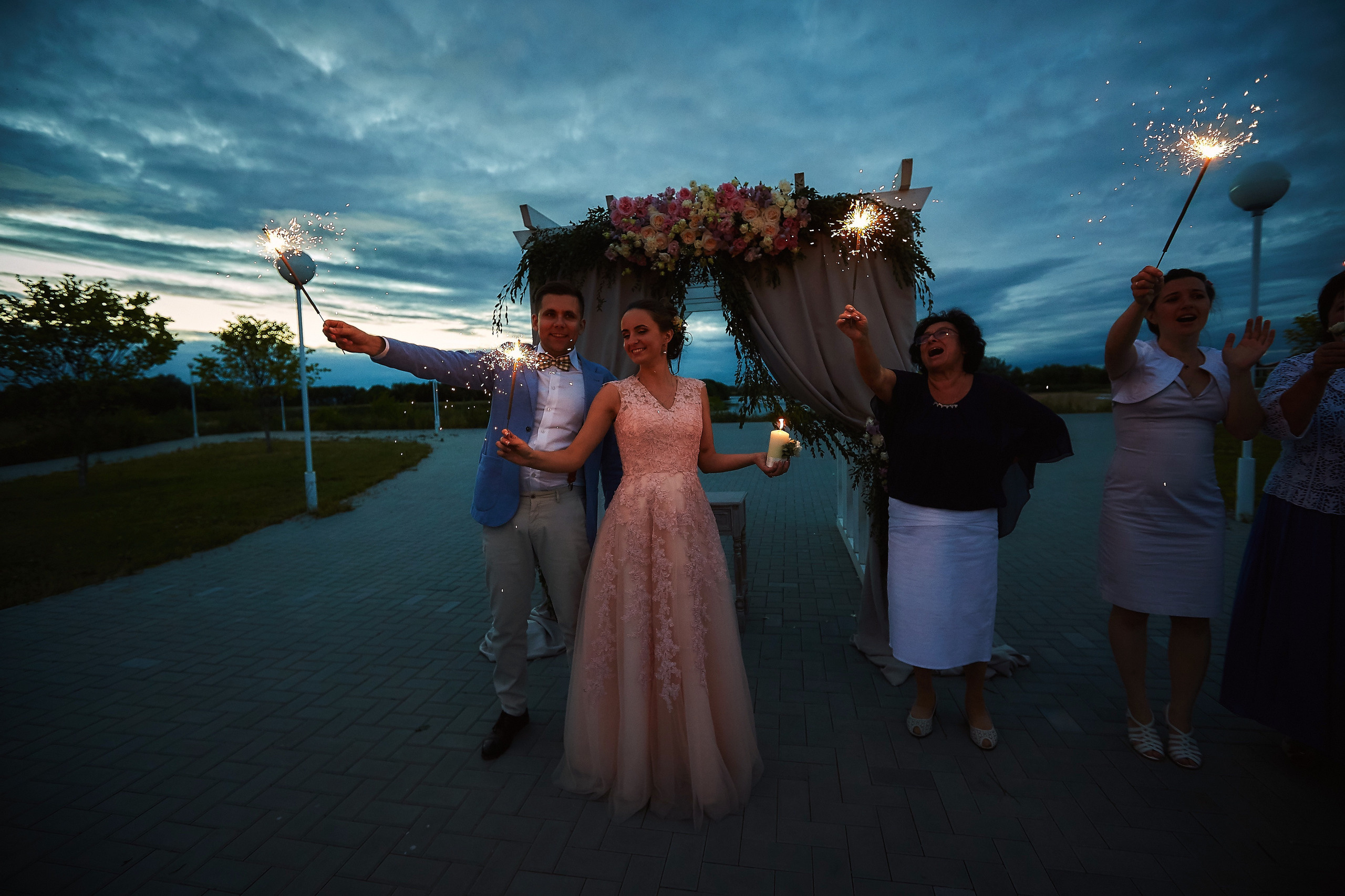 Софья и Михаил. Семейный портретный свадебный фотограф Дмитрий Тимченко. Студия / фото