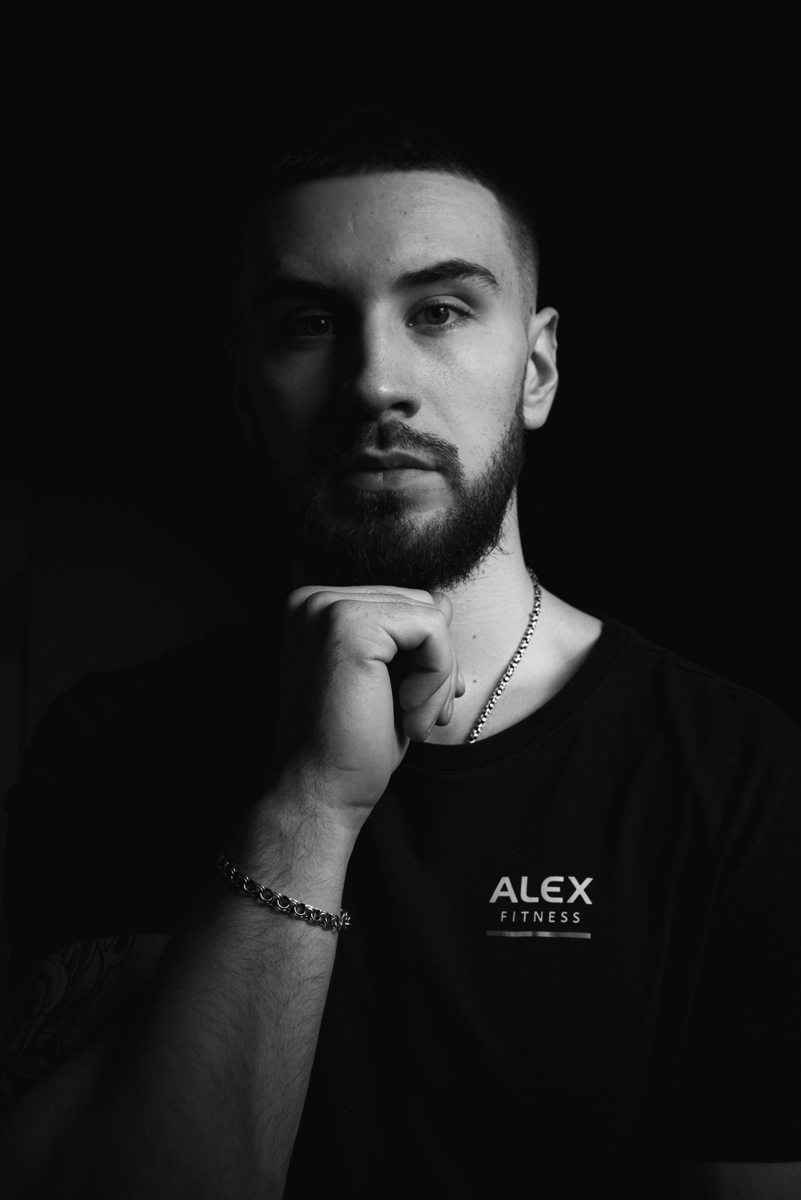 Контент-съемка для тренера. Предметный фотограф, фото для маркетплейсов Пятигорск, КМВ