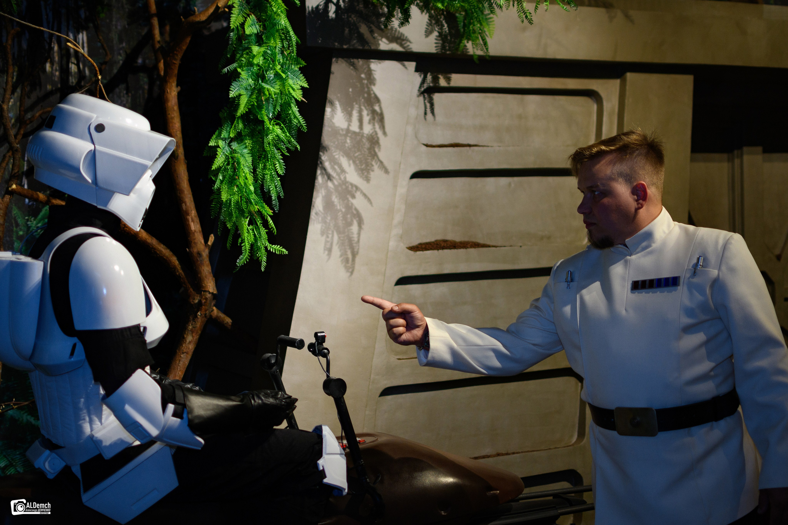 Фотосессия в Москве фотографа на ВДНХ для Ивана Юрчева