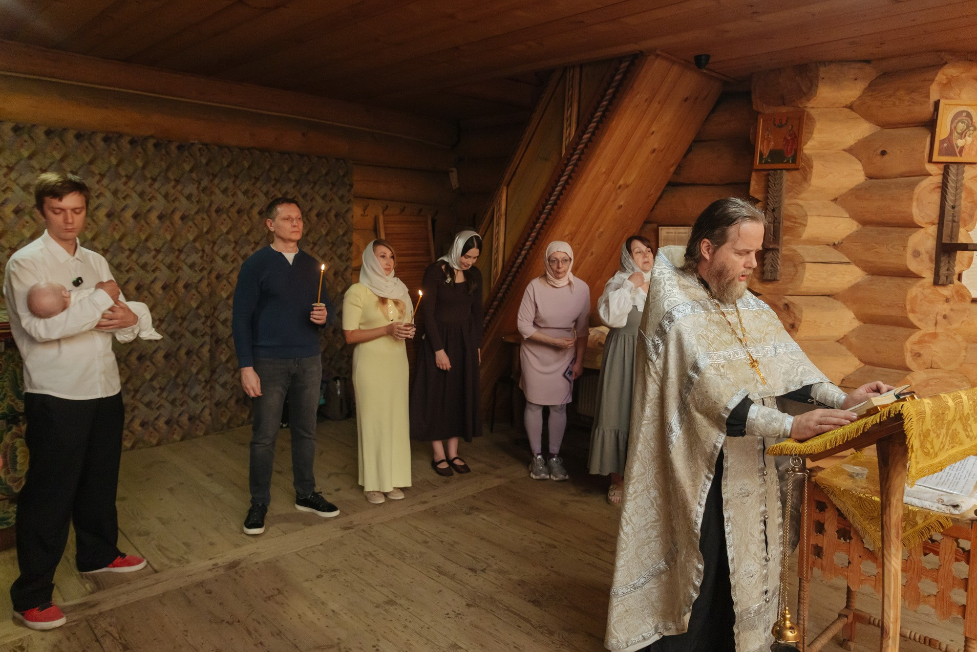 Крещение Храм Покрова Пресвятой Богородицы в парковом комплексе Усадьба Богословка, где лучше крестить в Питере, как записаться на крещение, лучший храм, церковь, собор для крещения, фотограф на крещение СПб
