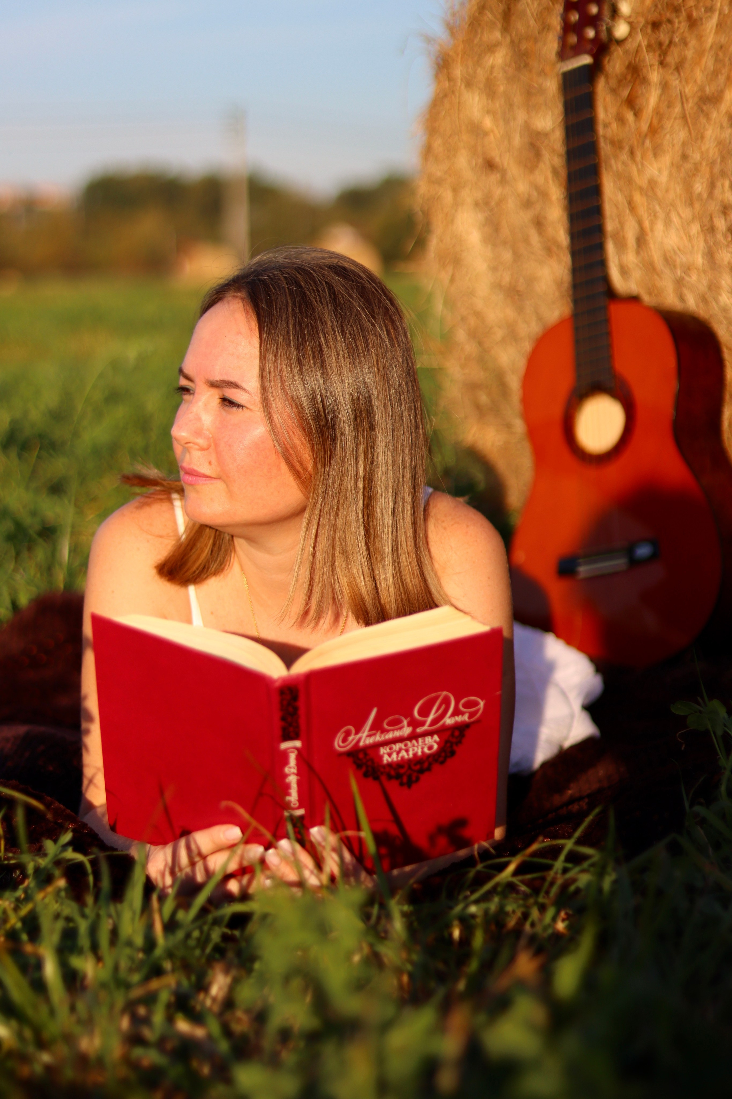 В стогах…. Свадебный и семейный фотограф-Королева Натали/Раменское-Жуковский-Москва/тел.+7 (985) 153-75-43