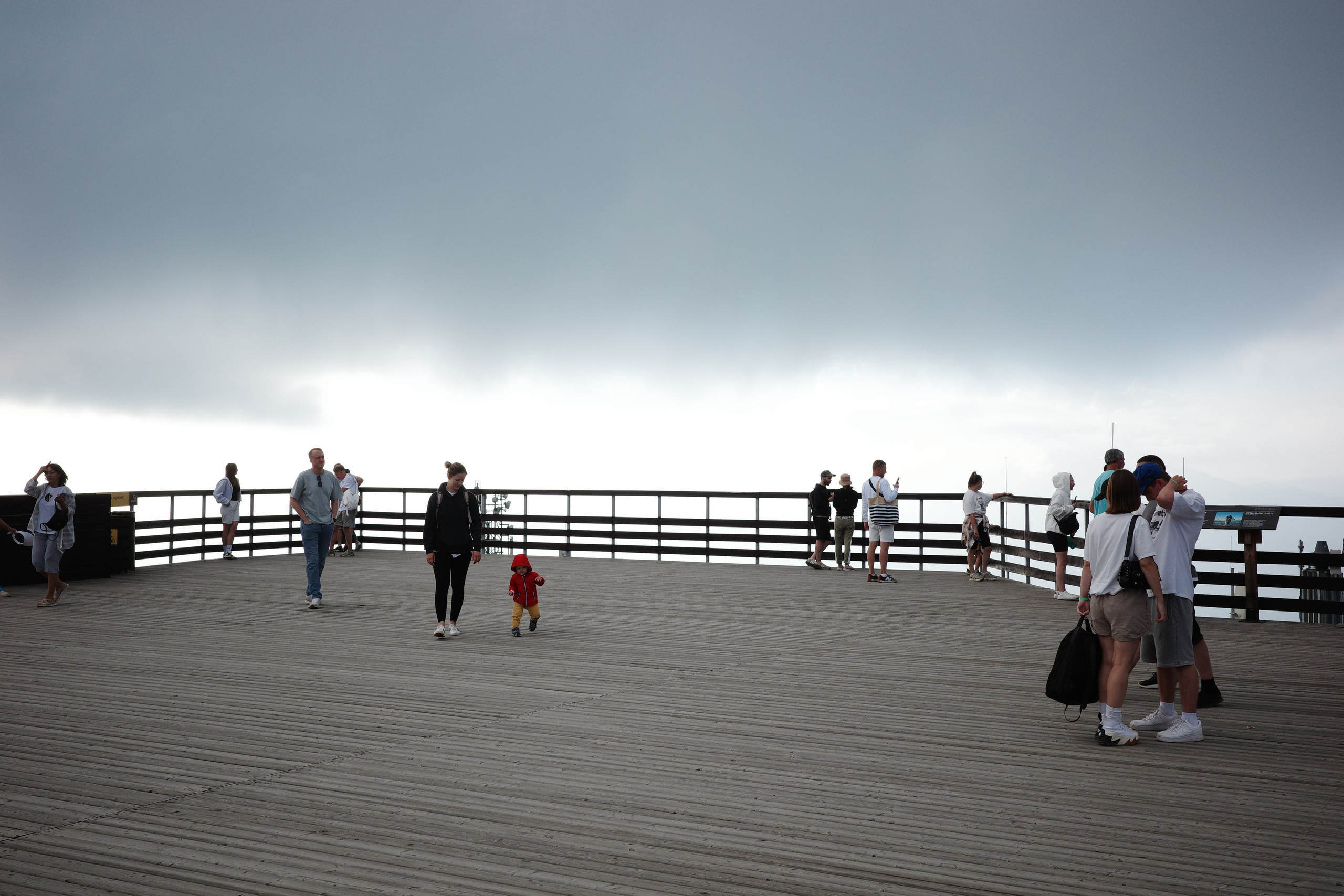 #41: Сочи / сентябрь 2025. Проект «Фотокладовка»: блог уличной фотографии в формате street photo