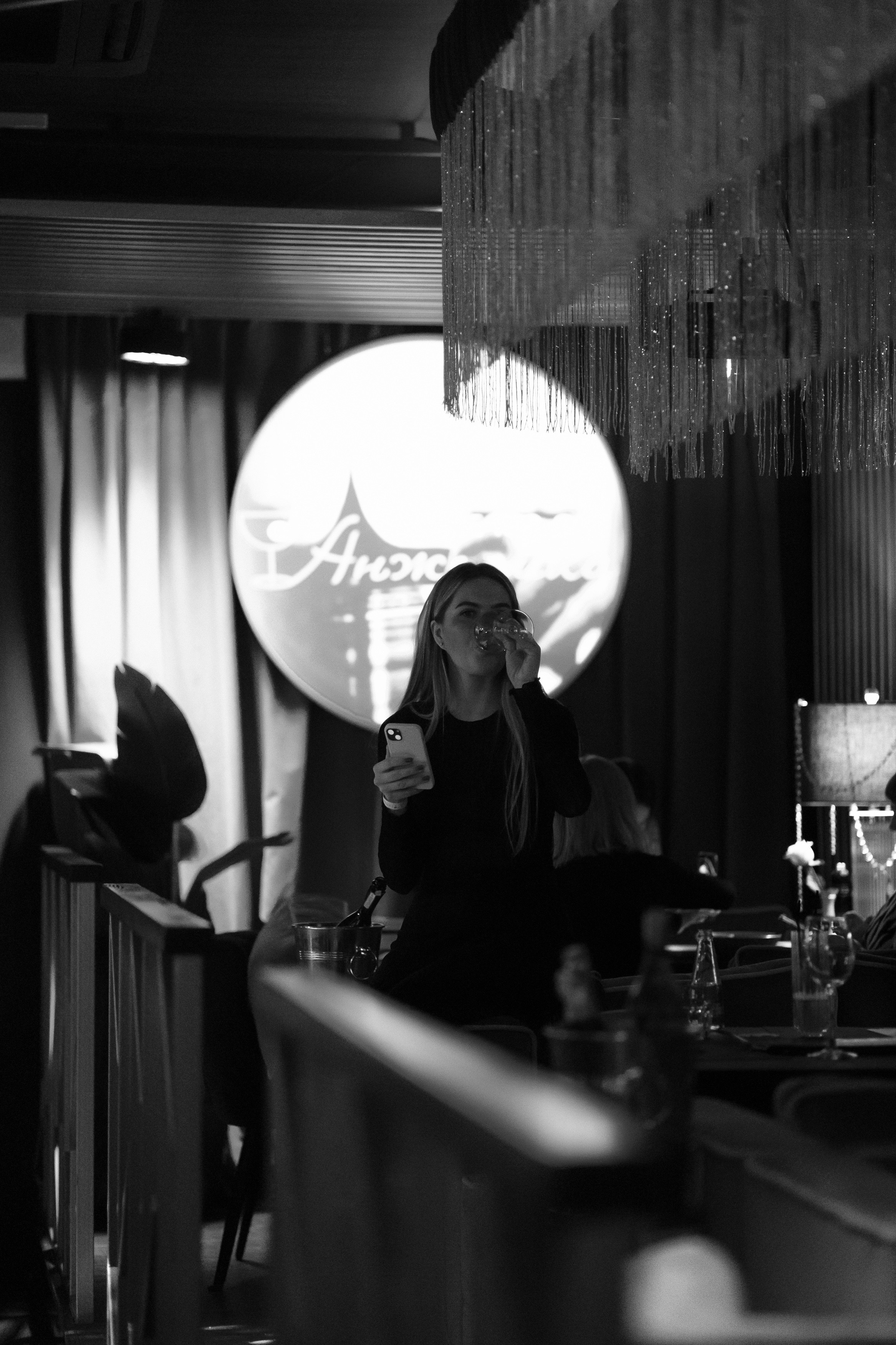 YANA URBAN: сольный концерт в «Анжелика Wineroom». СВОИ. ФОТООТЧЕТЫ-СОБЫТИЯ-МЕСТА