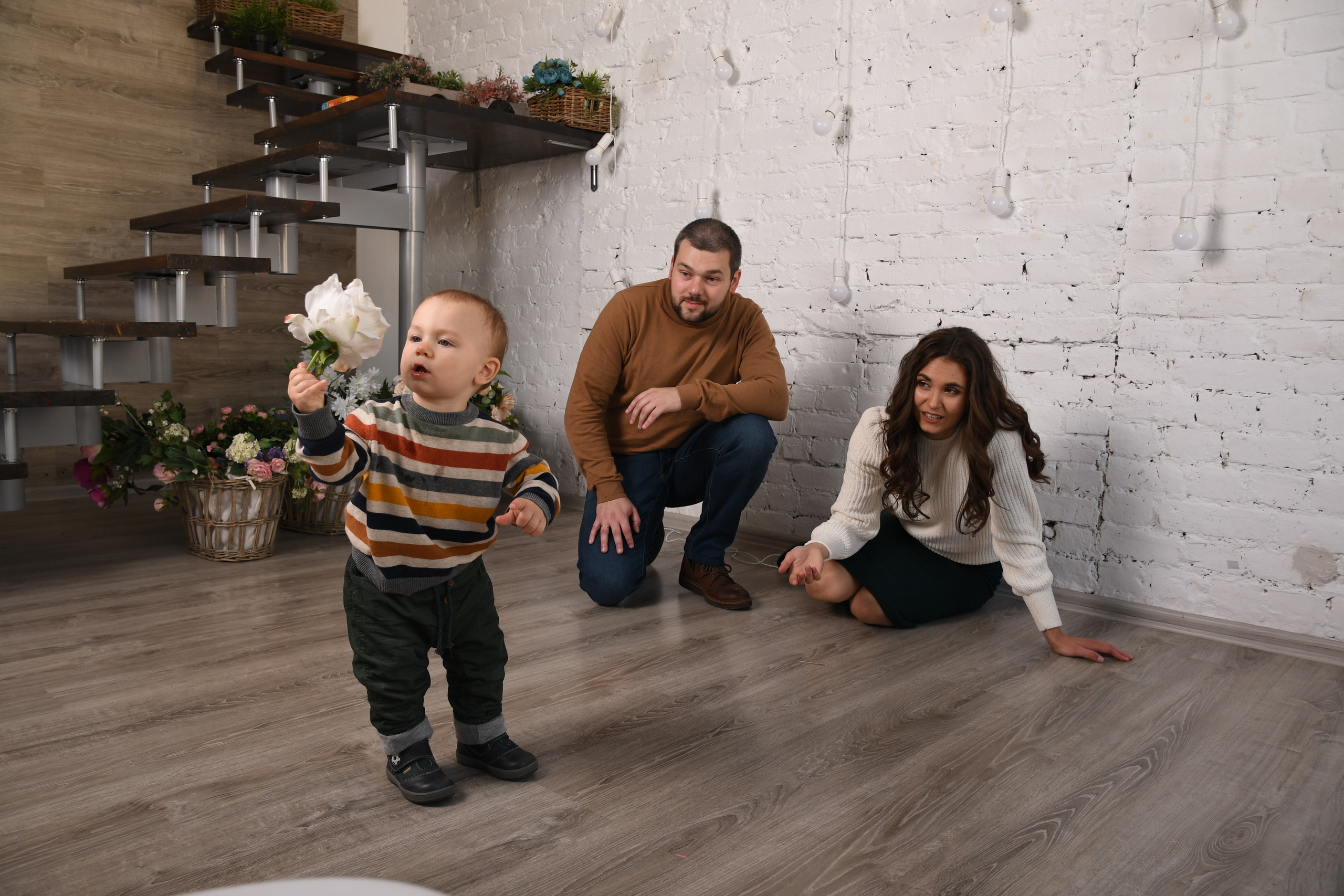 Анастасия, Антон и Миша: семейная съемка в студии. Семейный и индивидуальный фотограф Life style в Санкт-Петербурге Мария