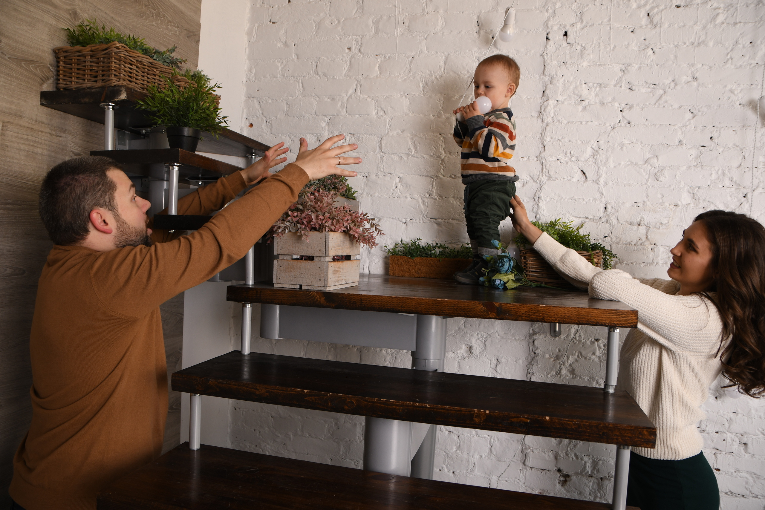 Анастасия, Антон и Миша: семейная съемка в студии. Семейный и индивидуальный фотограф Life style в Санкт-Петербурге Мария