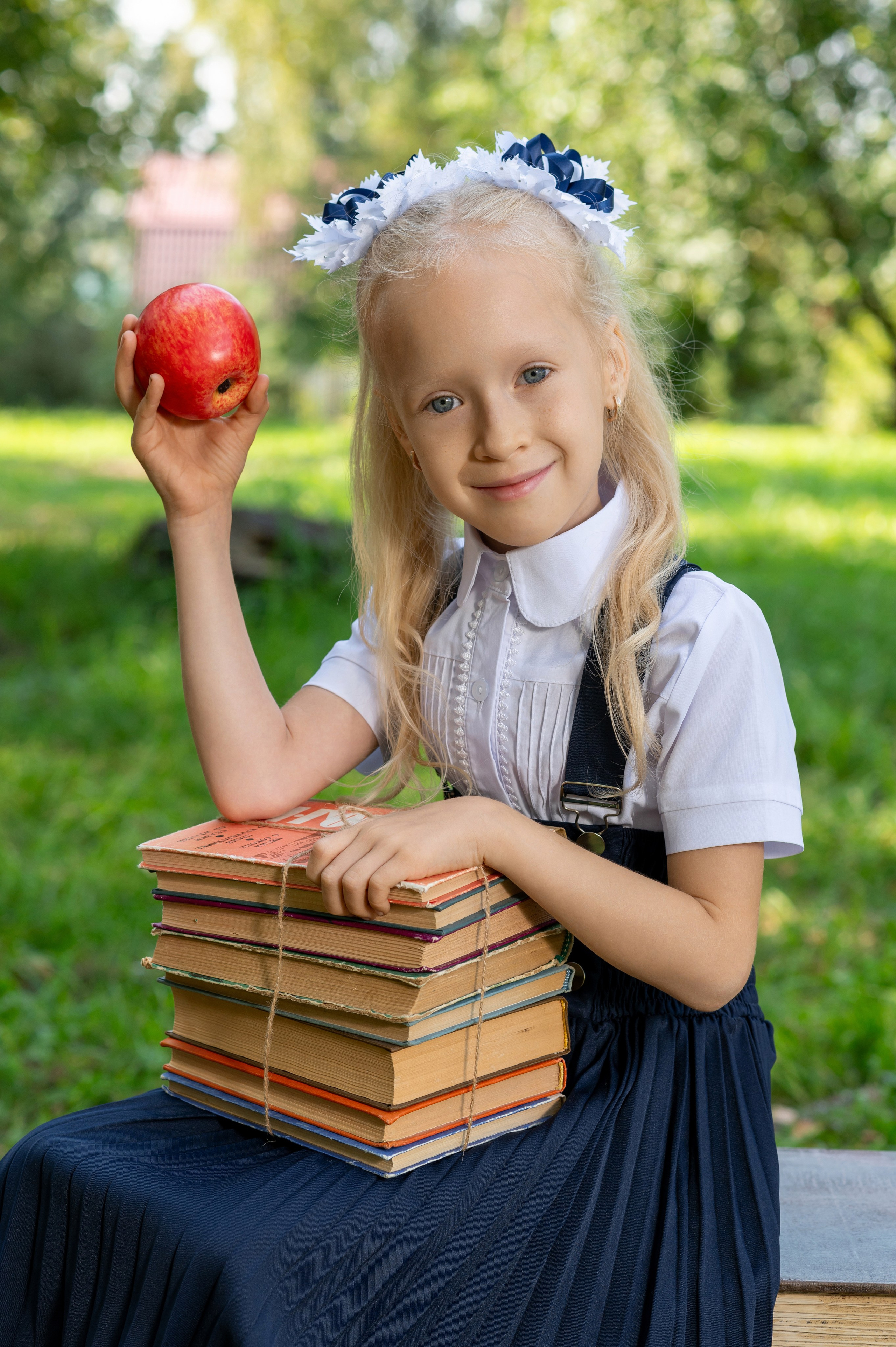 Проект «Здравствуй, школа!». Выпускные альбомы в саду и школе. Подольск. Лифарь Татьяна