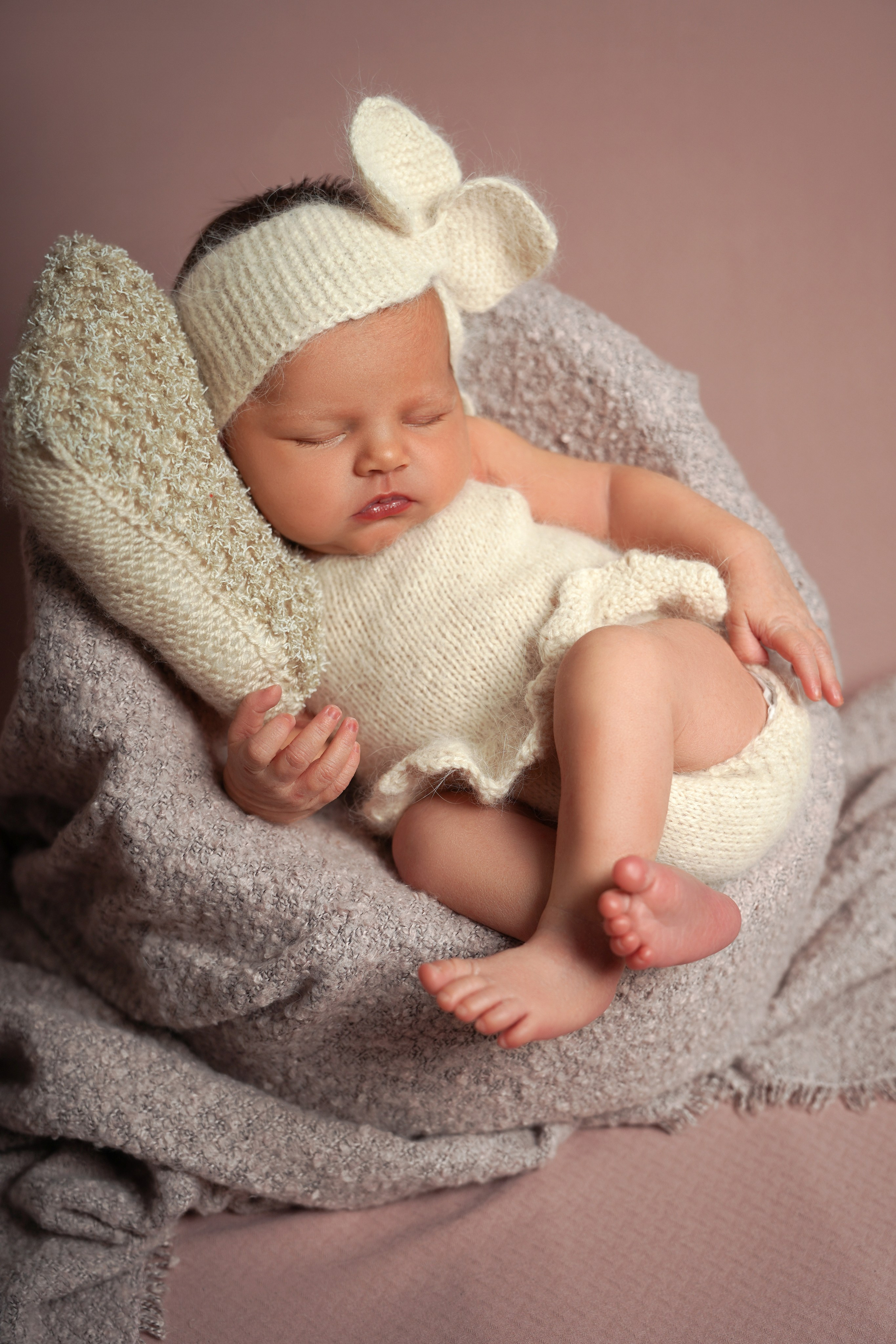 Фотосессия новорожденного (newborn). Фотограф новорожденных, детей до года и беременных в Симферополе