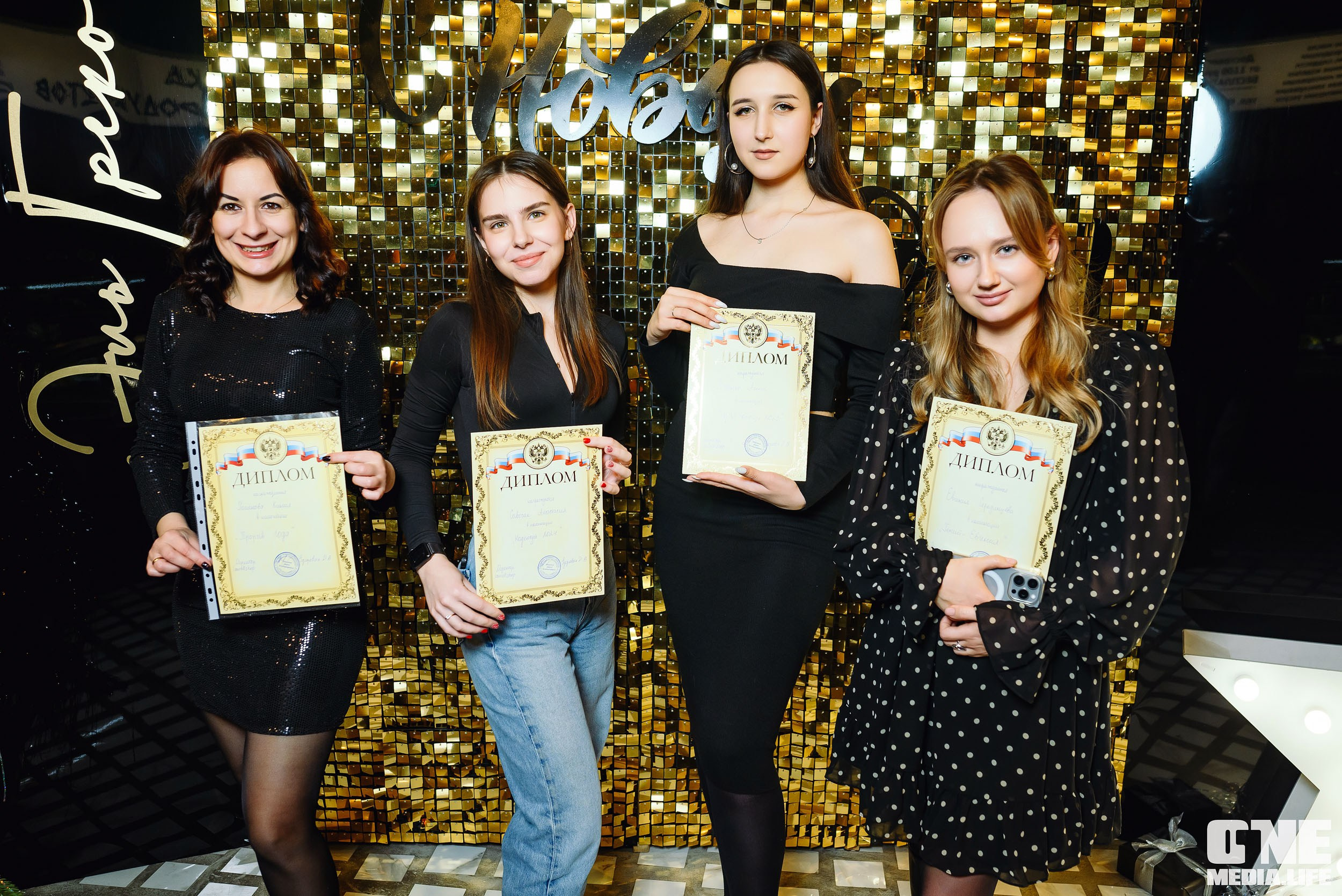 Предновогодний марафон в El Greco. One Media Life: фоторепортажи, фотоотчеты с мероприятий и заведений