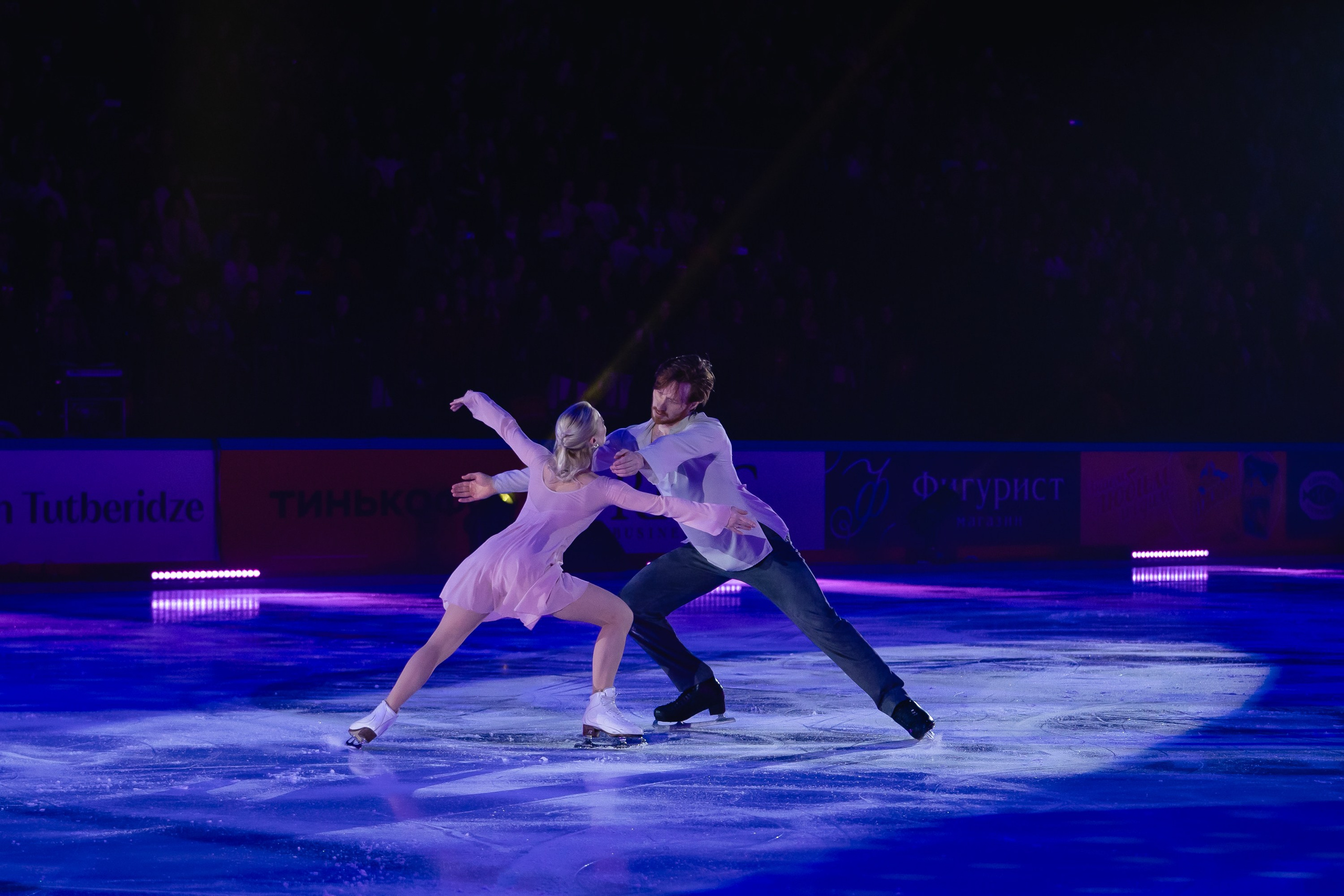 Шоу «Чемпионы на льду» в Новосибирске. Воробьева Ксения — Спортивный и танцевальный фотограф Новосибирск