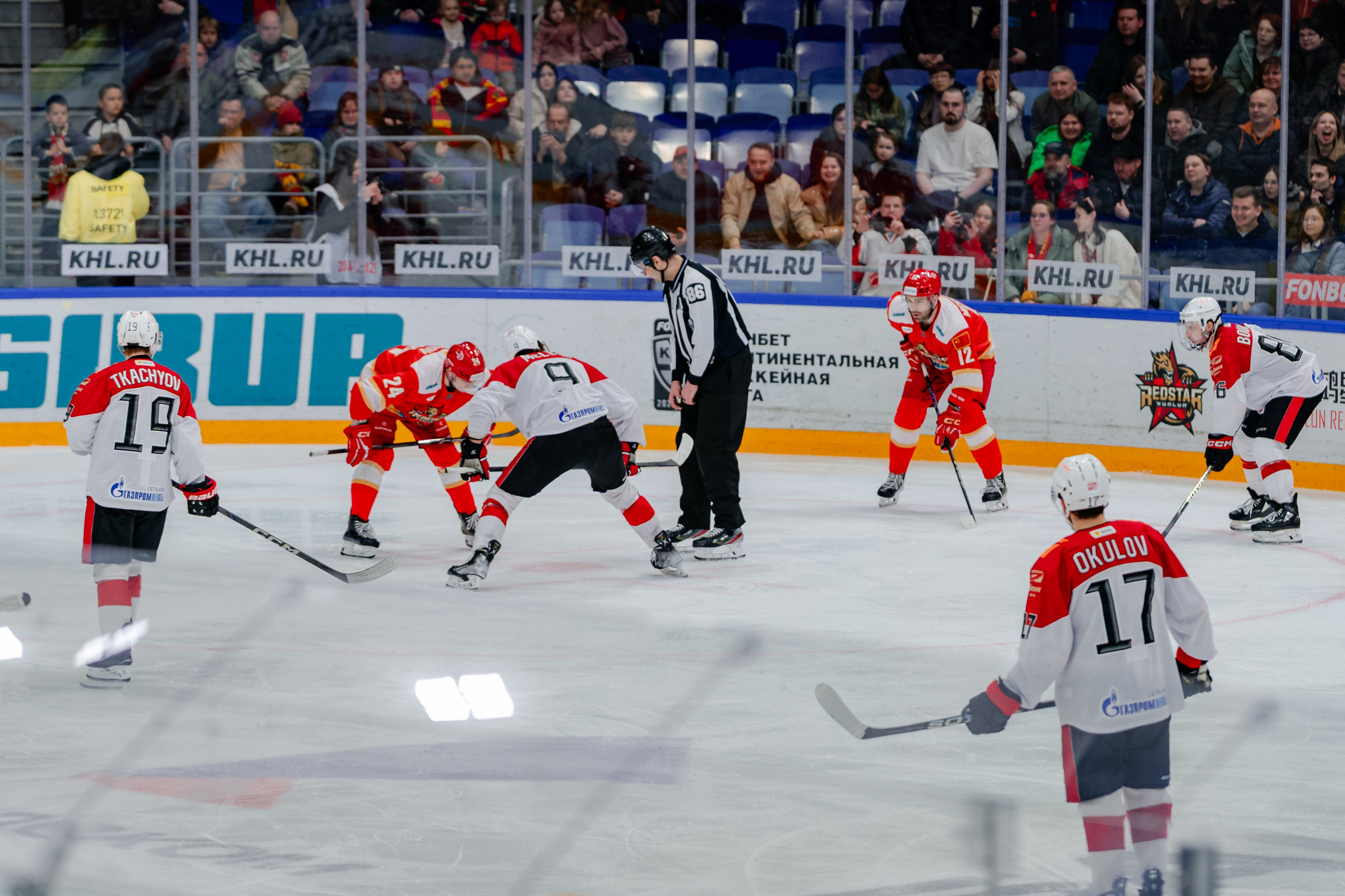 КХЛ КУНЬЛУНЬ РС — АВАНГАРД 22 МАРТА 2025. Репортажный фотограф в Москве Измалков Артем