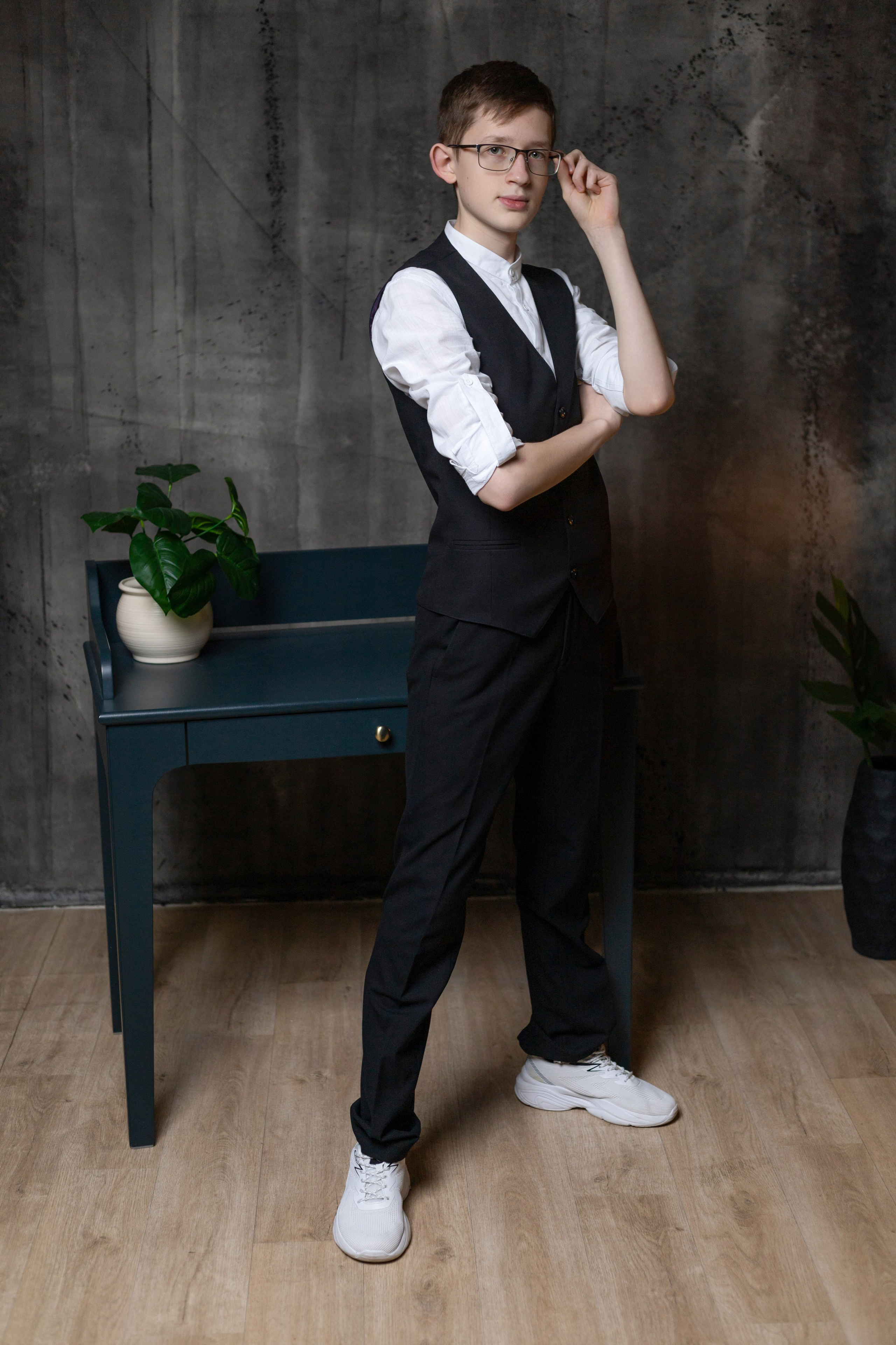 Выпускной альбом 9 и 11 класс «Гранж». Выпускные альбомы в Тюмени для школ, садов, вузов спортивных секций