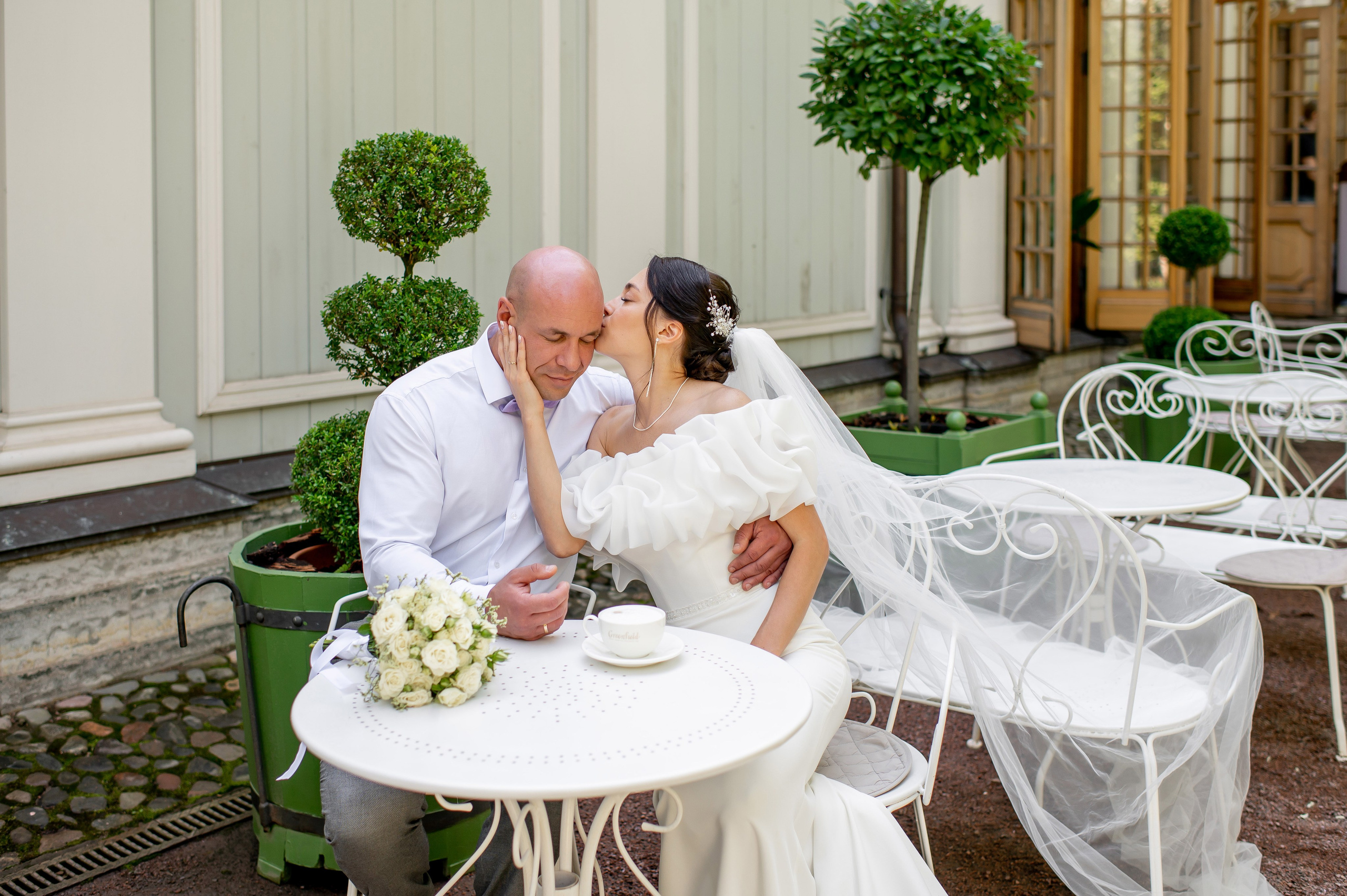 Летняя свадьба В Санкт-Петербурге и красивой выездной регистрацией Даши и Саши. Воздушная свадебная фотосессия в Петербурге. Портретный, семейный и свадебный фотограф в Санкт-Петербурге и в Пушкине Ширяев Денис