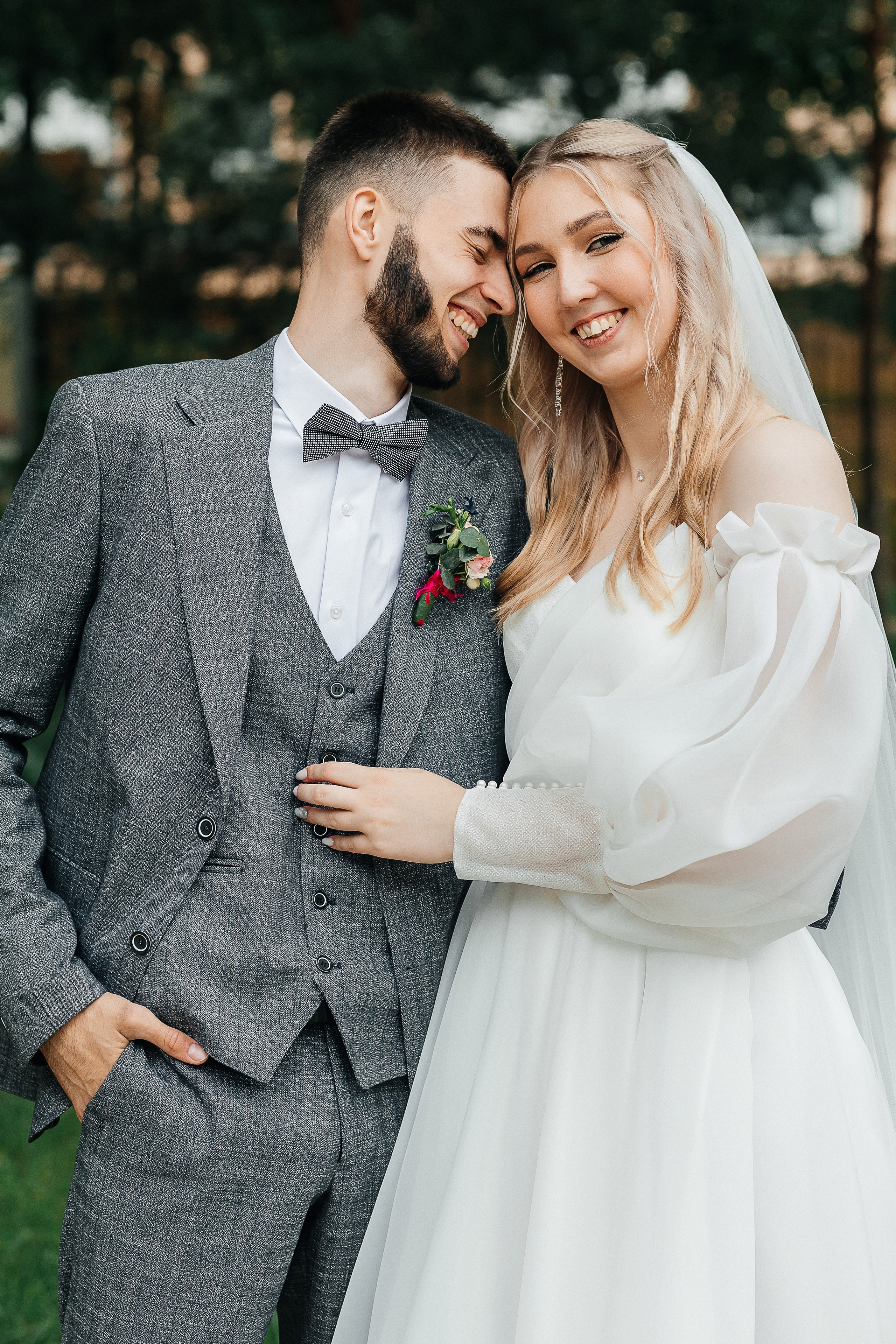 Чувственная первая встреча пары в отеле. Олег Сверчков | Свадебный фотограф Вологда