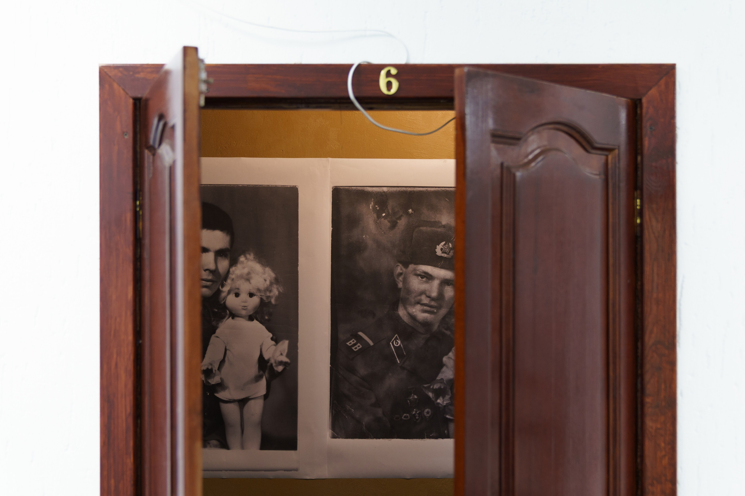 Выставка «Маленький человек» в Нижнем Новгороде. Elena Anosova is an award-winning visual artist