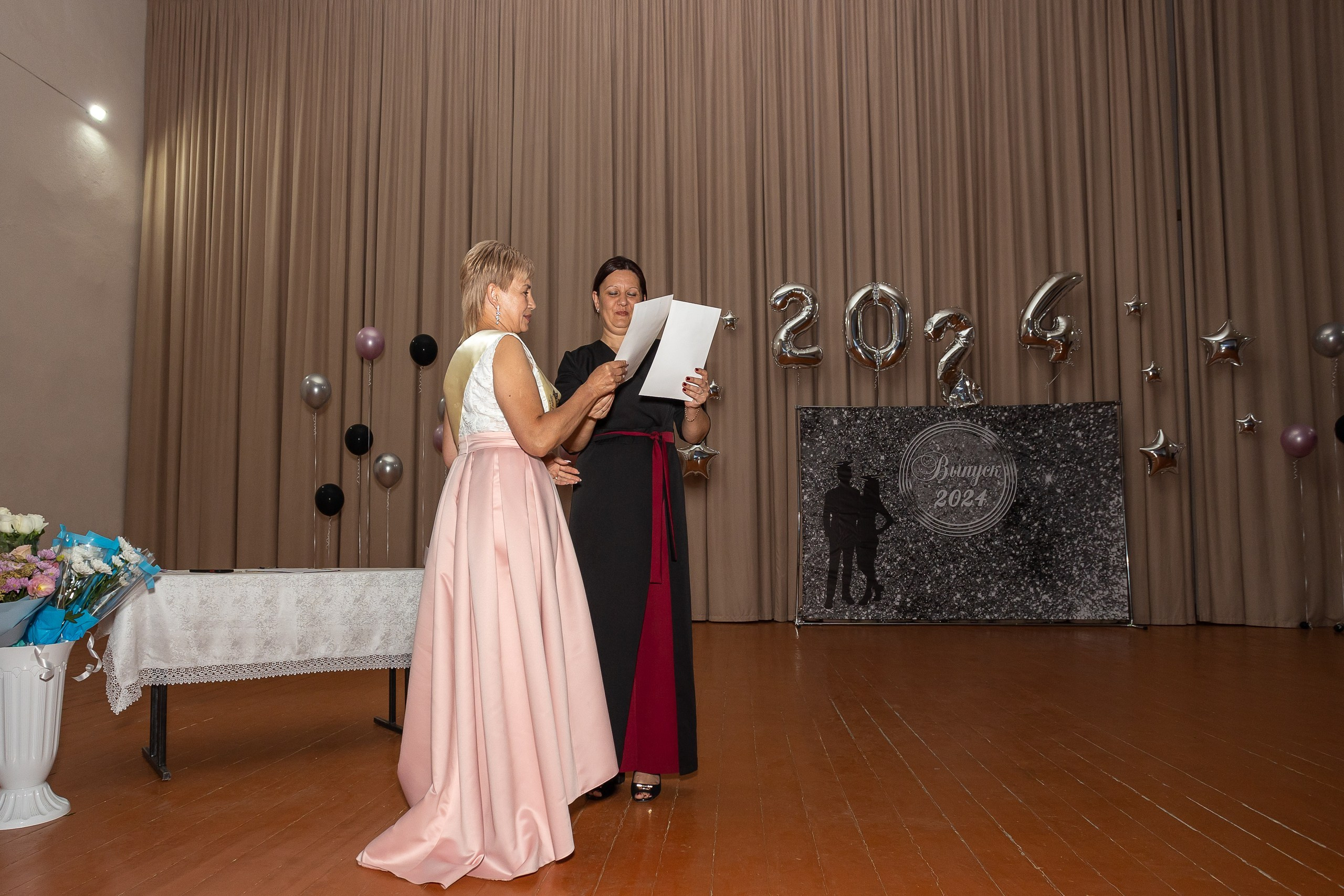 Вручение аттестата 2024 г. Выпускные альбомы Майкоп, Краснодар Елена Золотарева