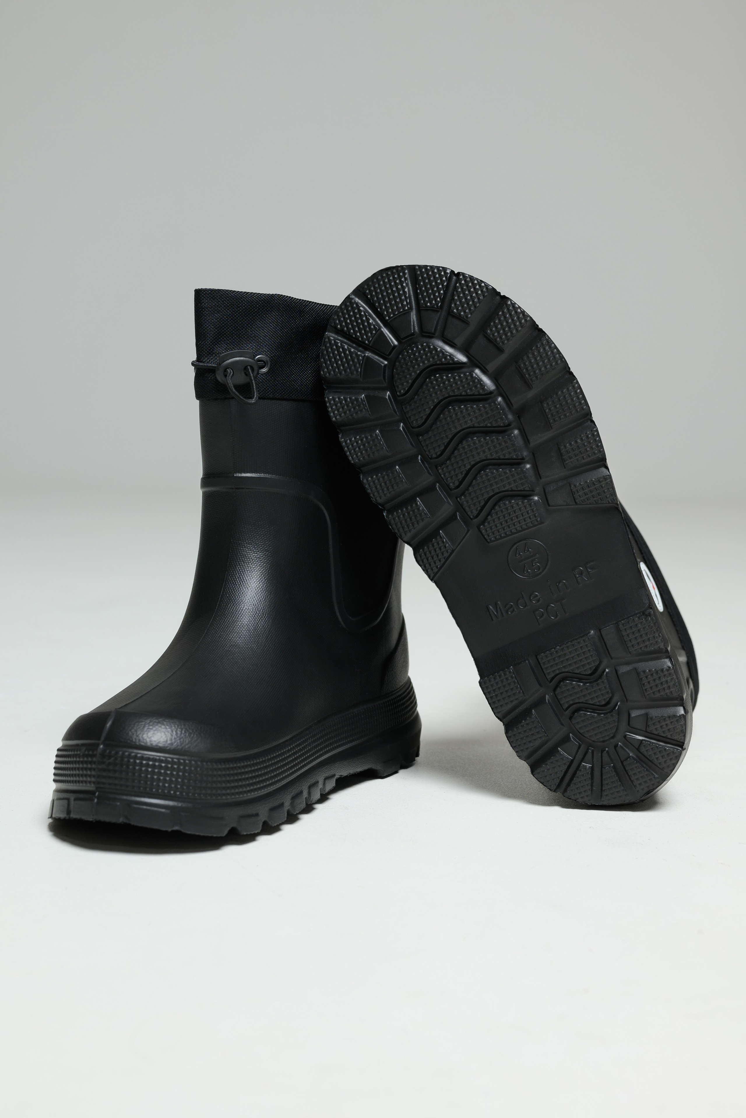 Резиновые сапоги. Предметный фотограф, фото для маркетплейсов Пятигорск, КМВ