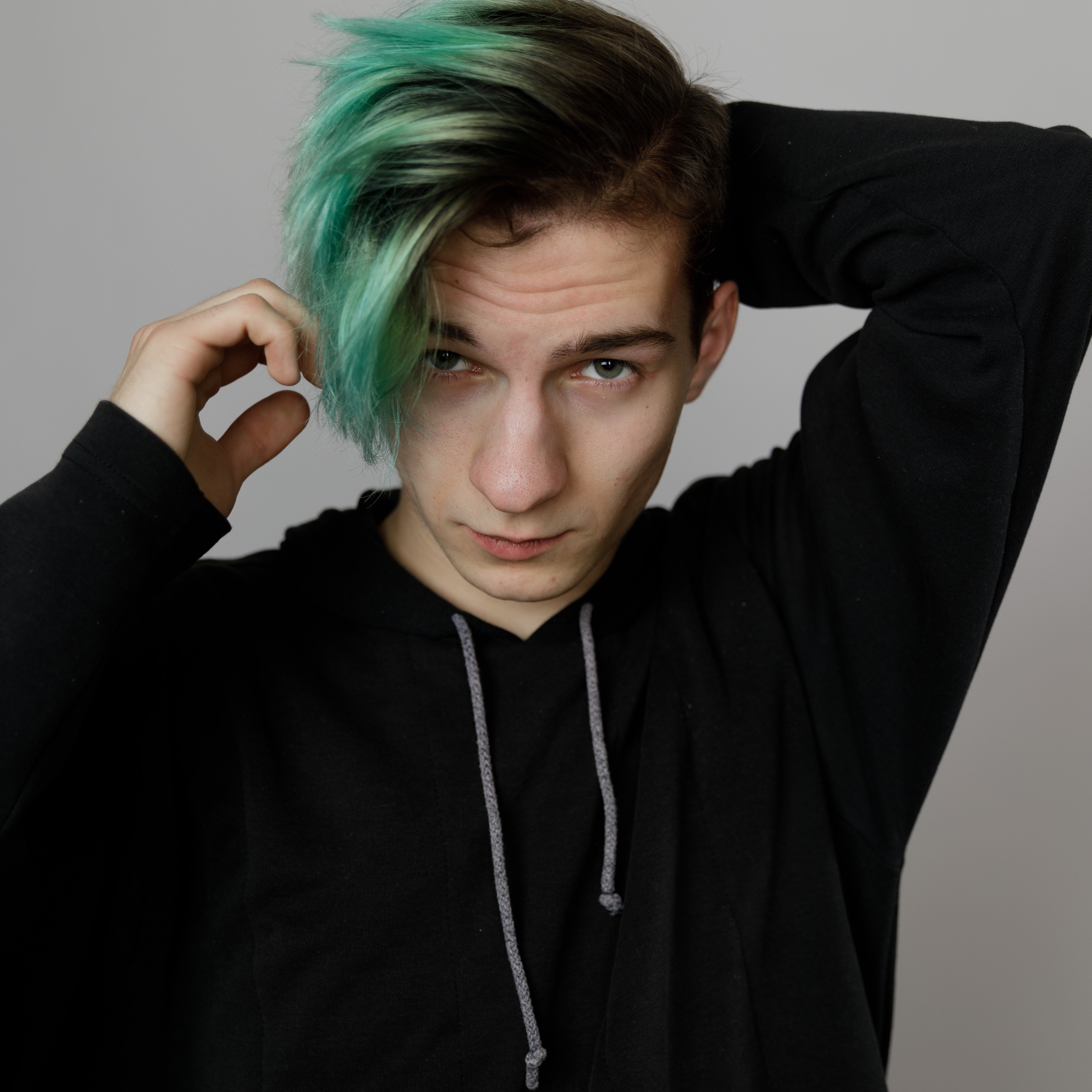 Портретный и репортажный фотограф в Казани Андрей Богданов