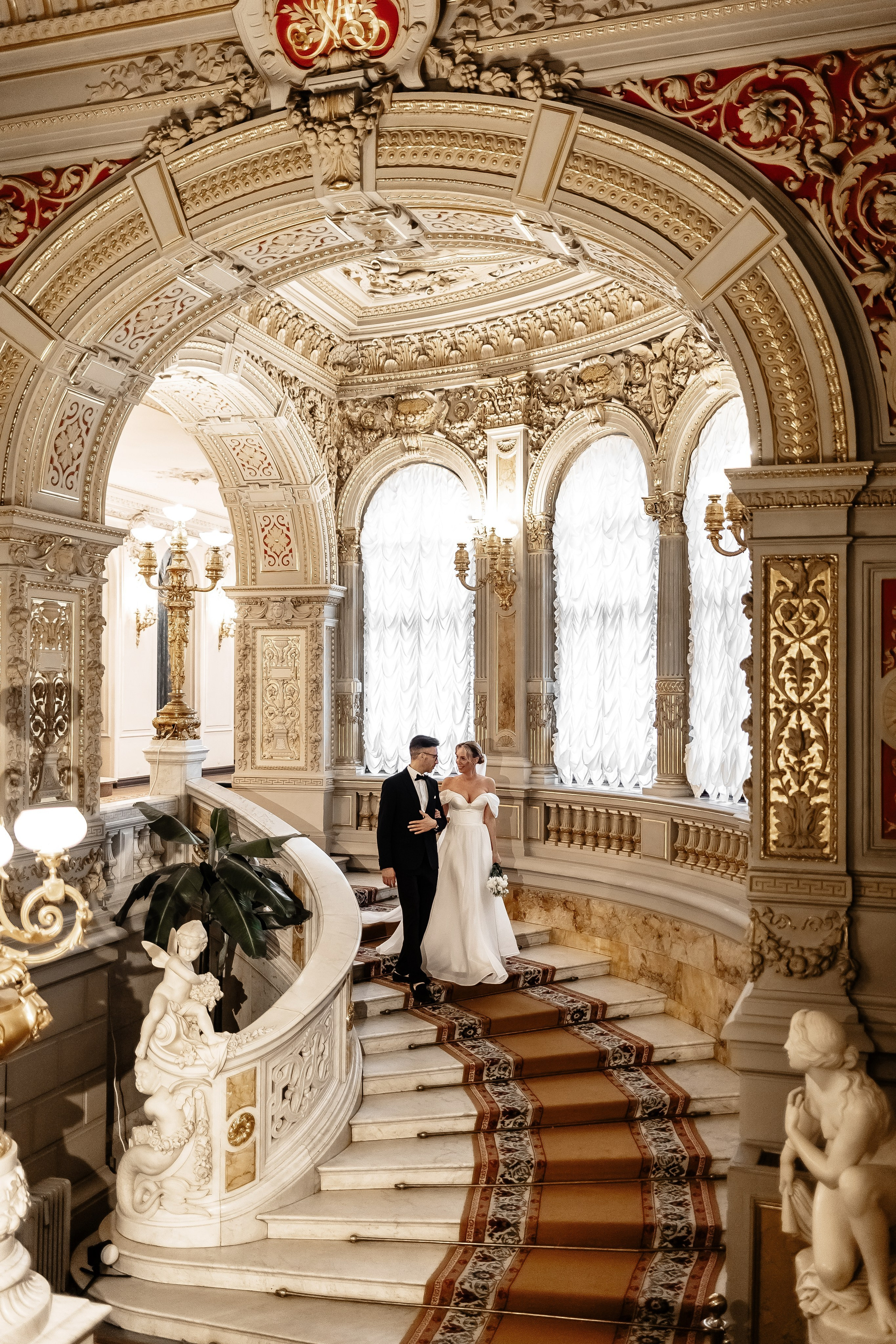 Самые красивые ЗАГСы в Спб: какой и как выбрать?