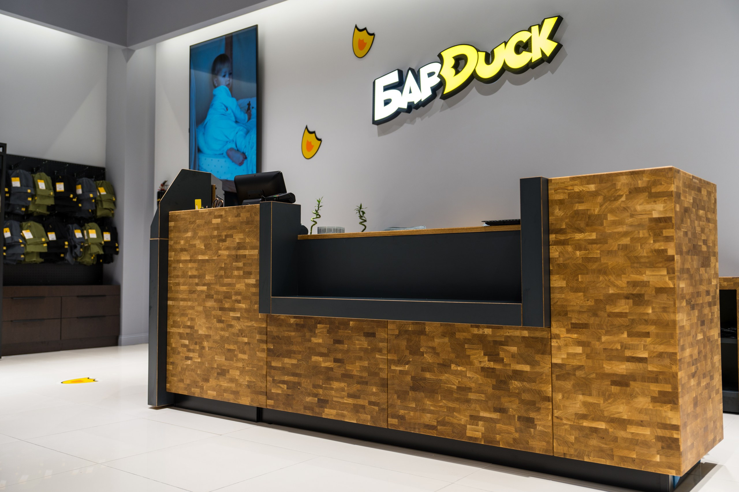 Проект: Магазин детской одежды «БарDuck» | Дизайн коммерческого пространства