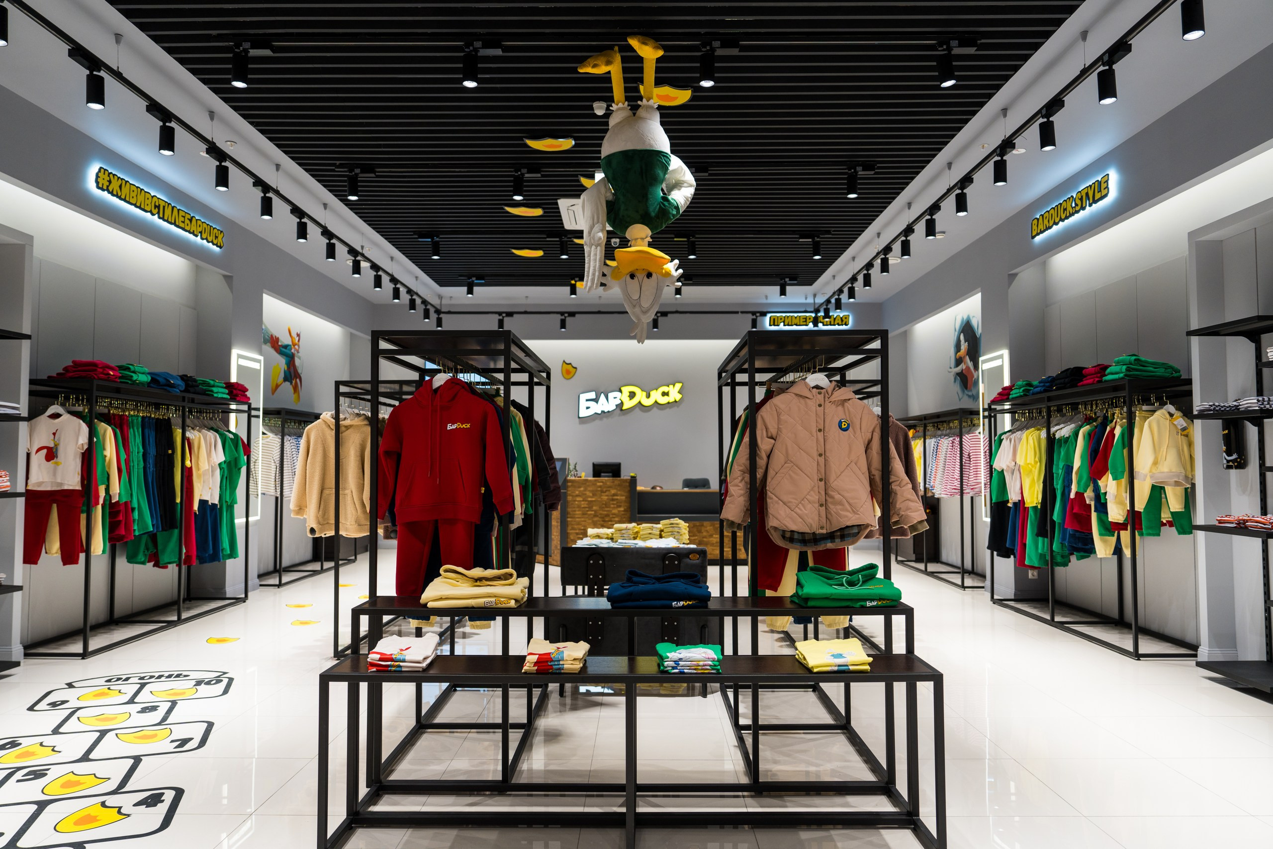 Проект: Магазин детской одежды «БарDuck» | Дизайн коммерческого пространства