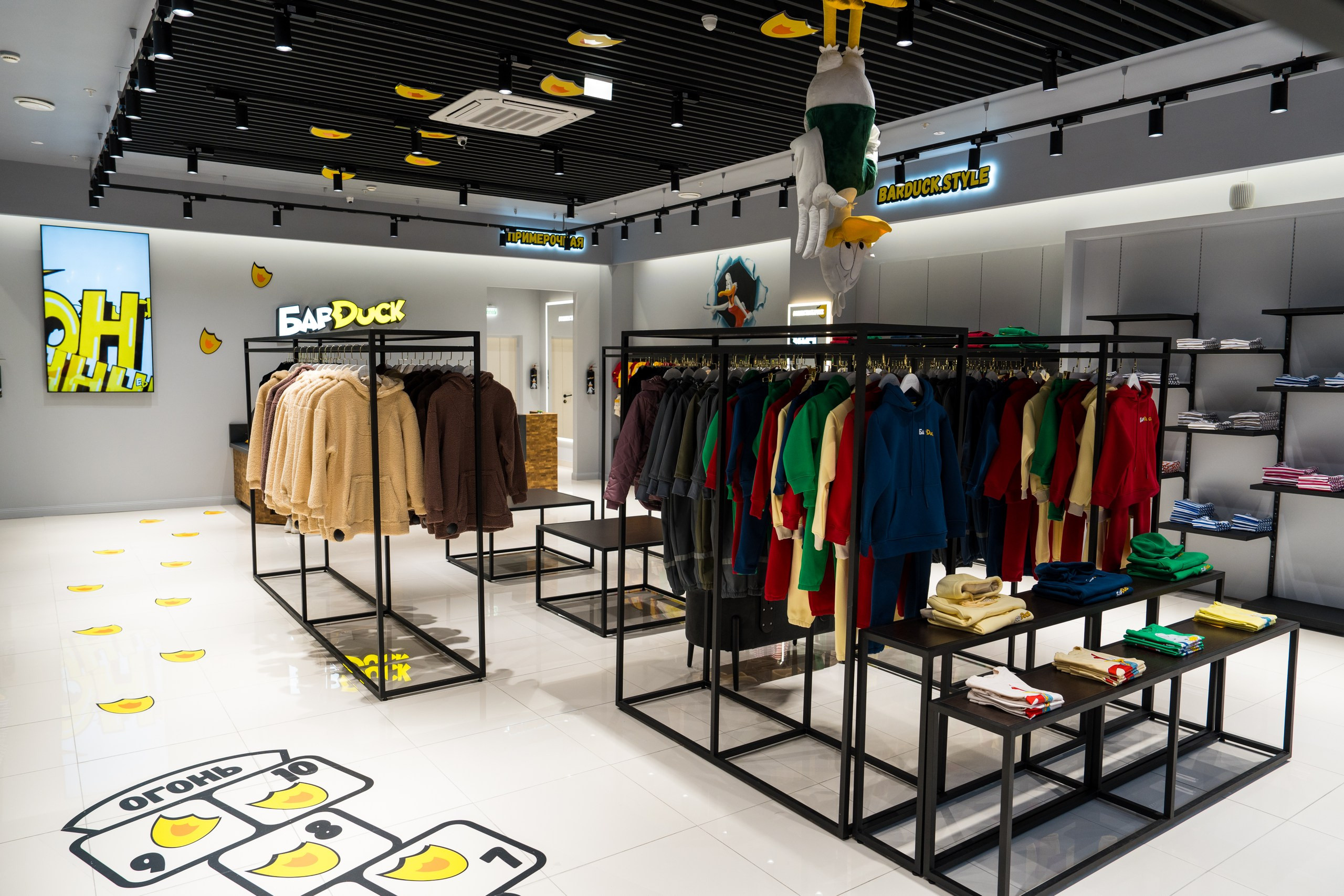 Проект: Магазин детской одежды «БарDuck» | Дизайн коммерческого пространства