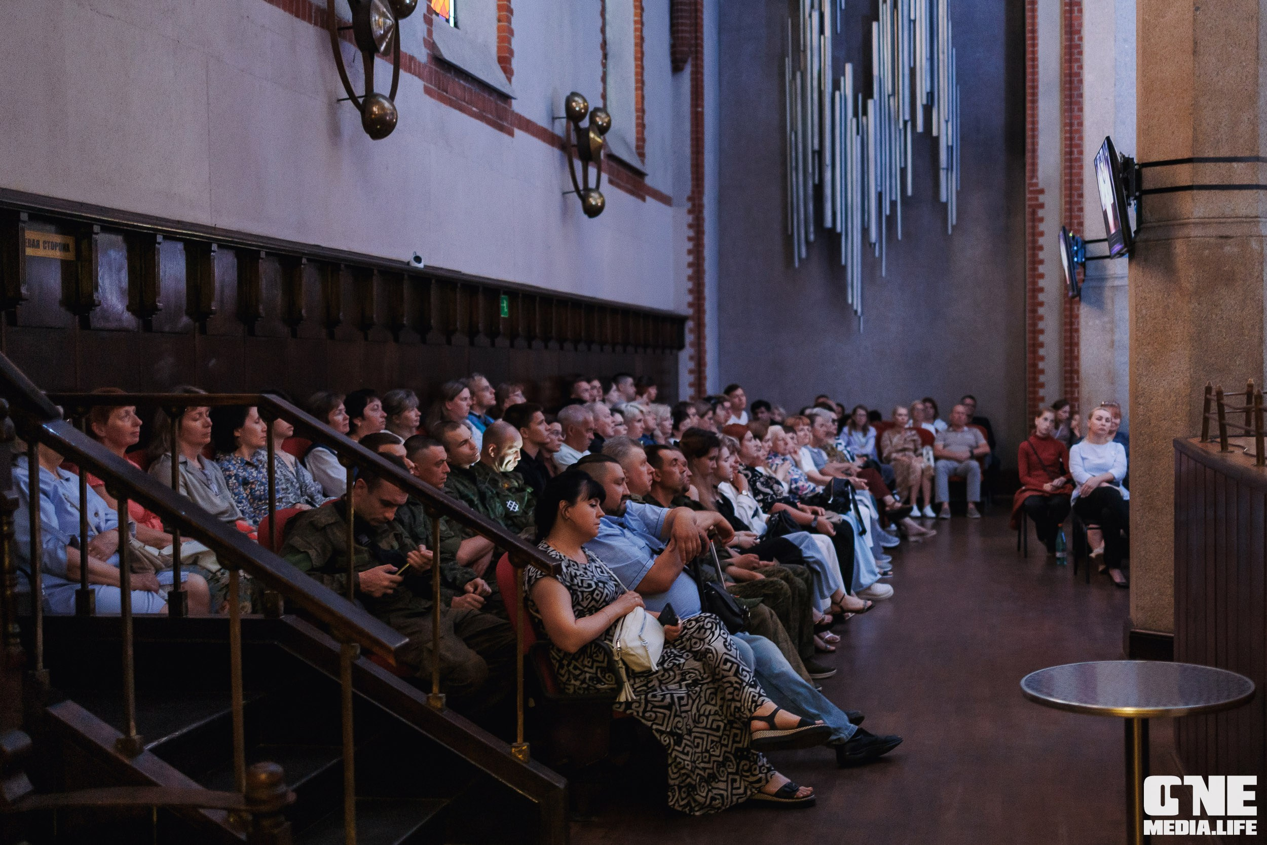 Фоторепортаж из Калининградской филармонии. One Media Life: фоторепортажи, фотоотчеты с мероприятий и заведений