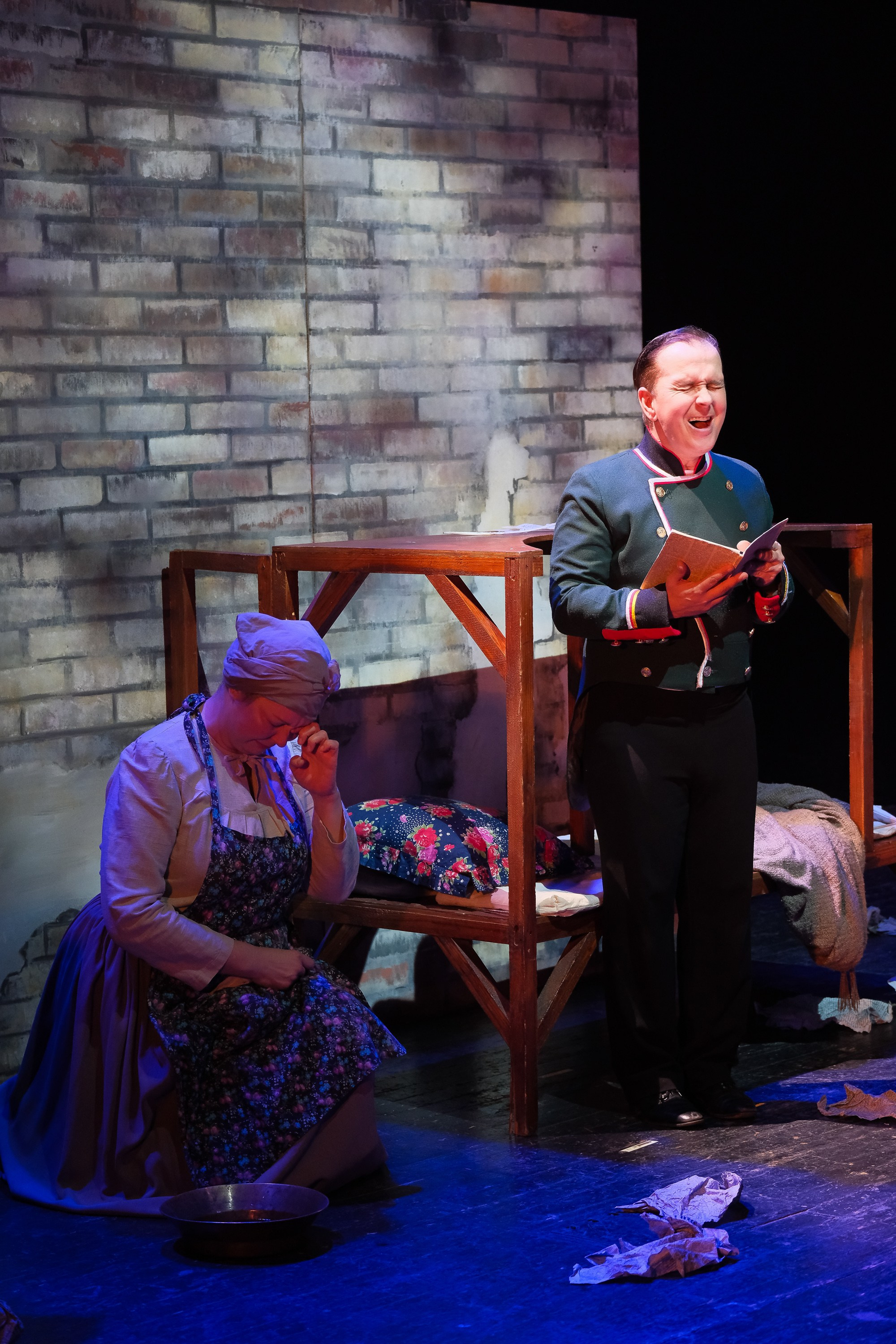 Записки сумасшедшего. Фотограф Анатолий Деникин