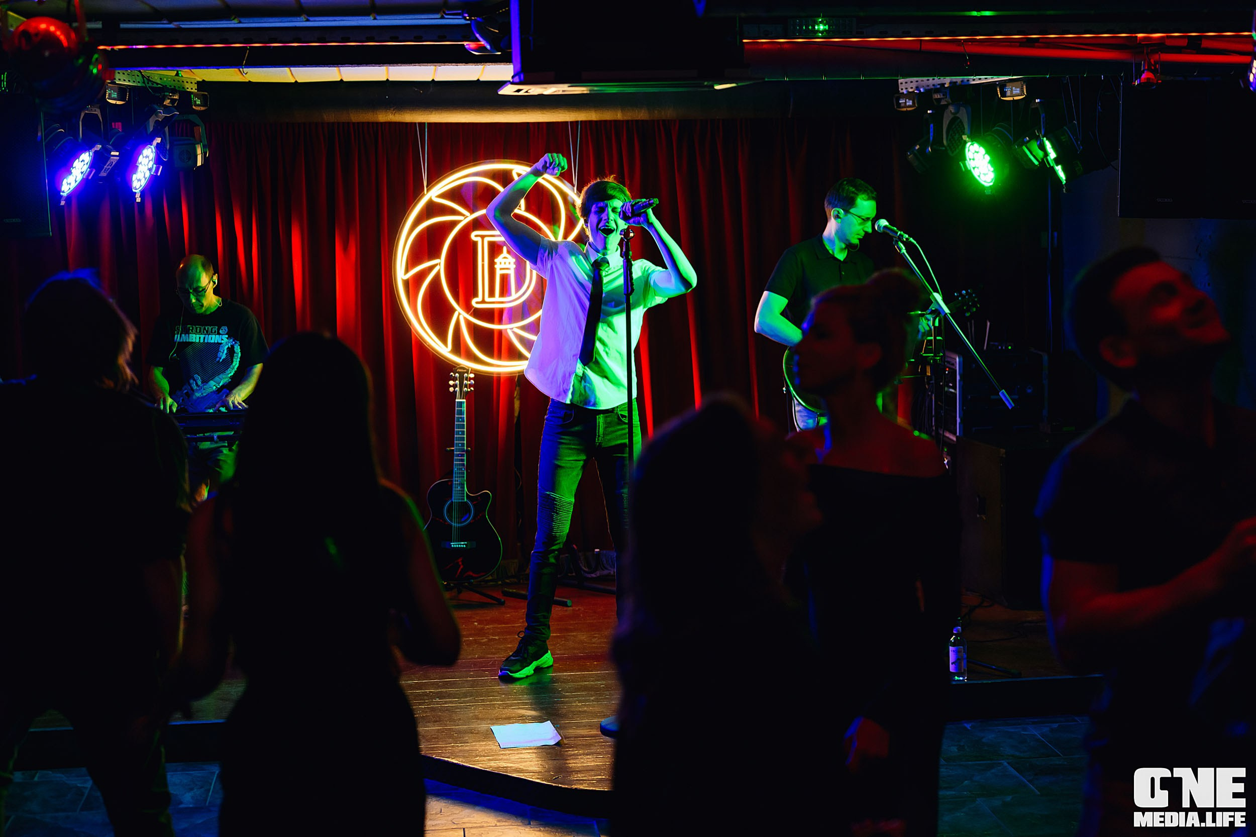 Фоторепортаж с дня рождения бара Дредноут. One Media Life: фоторепортажи, фотоотчеты с мероприятий и заведений