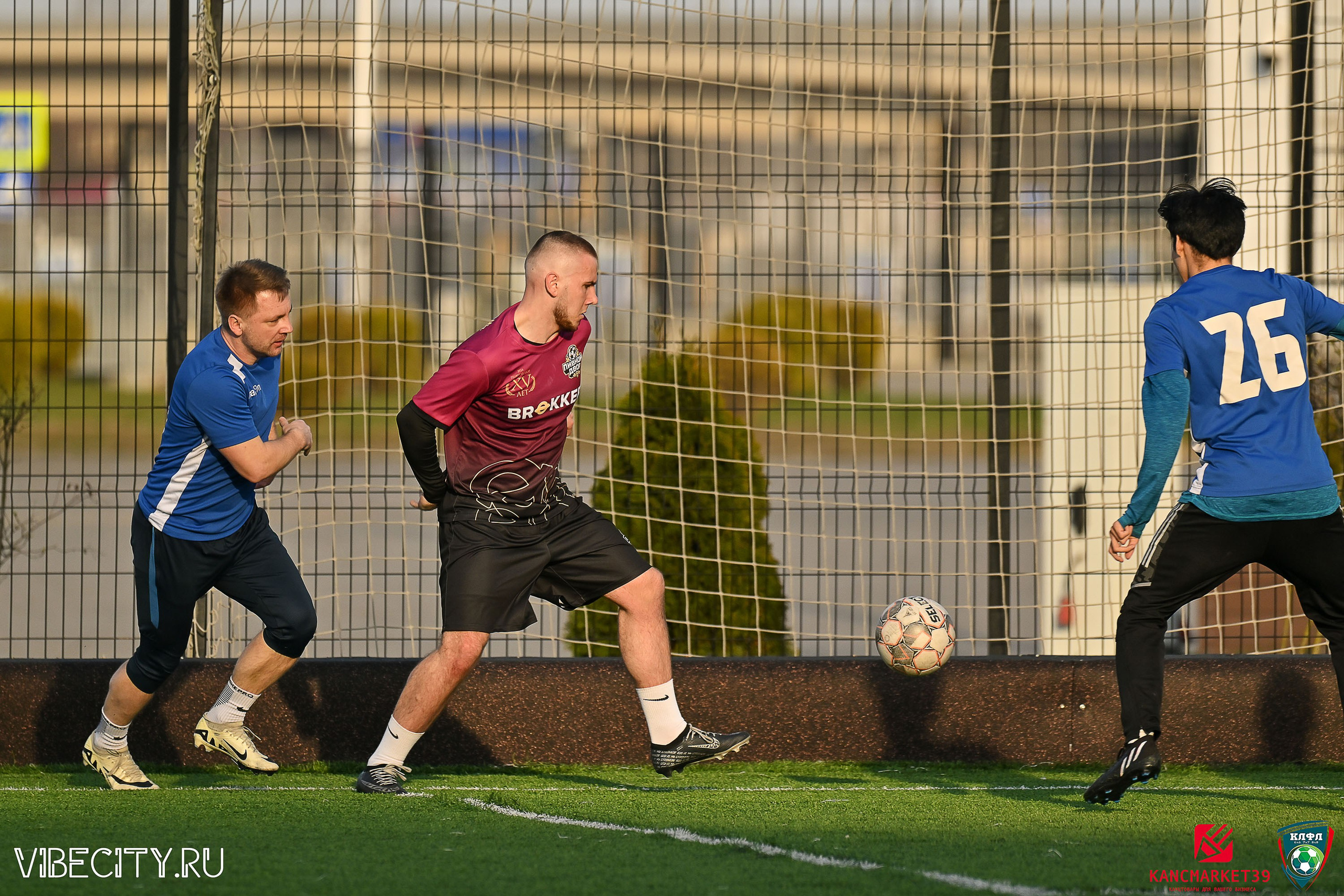 XX ЧЕМПИОНАТ КАЛИНИНГРАДСКОЙ ЛФЛ КАНЦМАРКЕТ39 сезона 2024–2025 гг. VIBECITY.RU Вайб Сити Ру Фоторепортажи Фотоотчеты Калининград