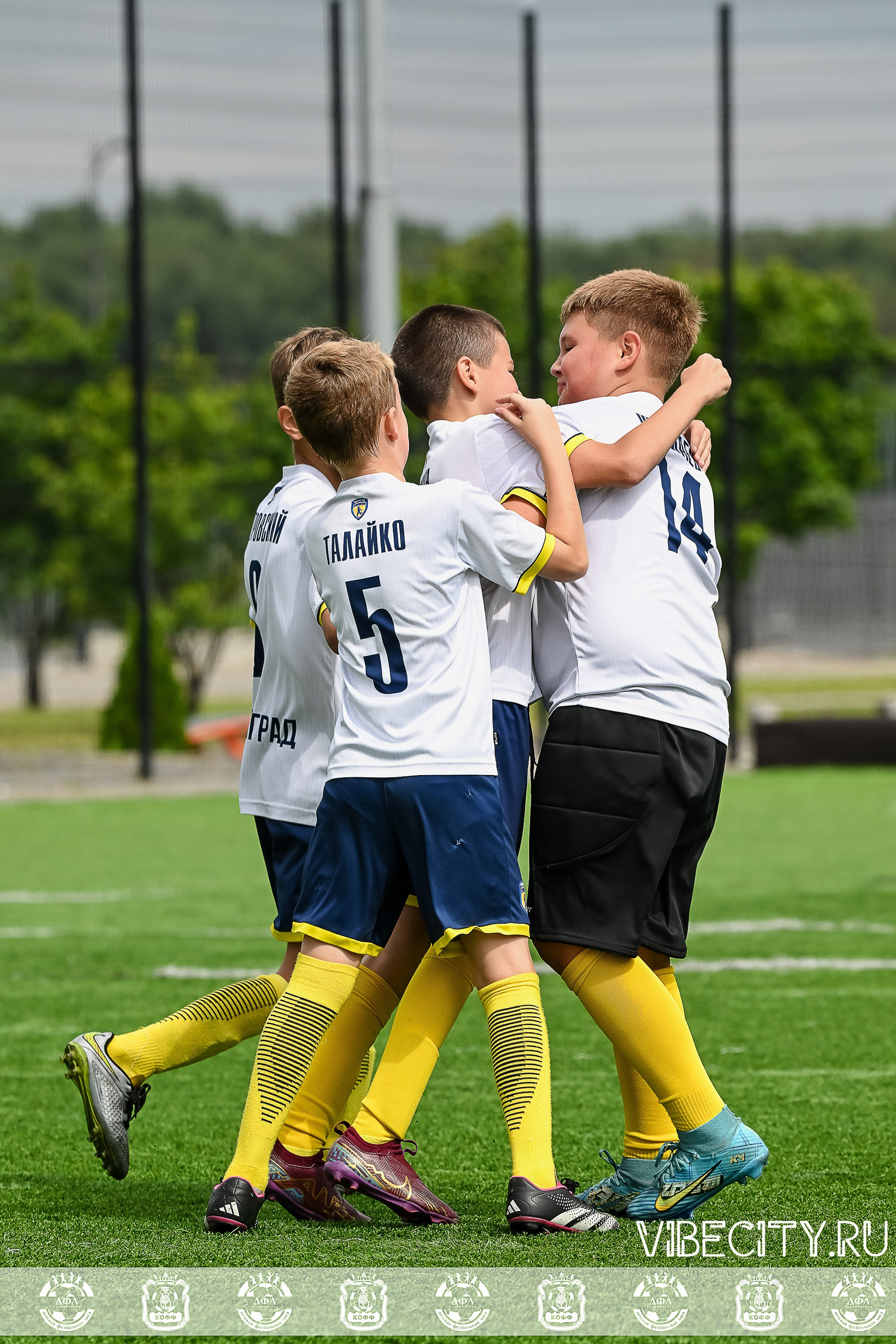 Калининградская Детская Футбольная Лига. VIBECITY.RU Вайб Сити Ру Фоторепортажи Фотоотчеты Калининград