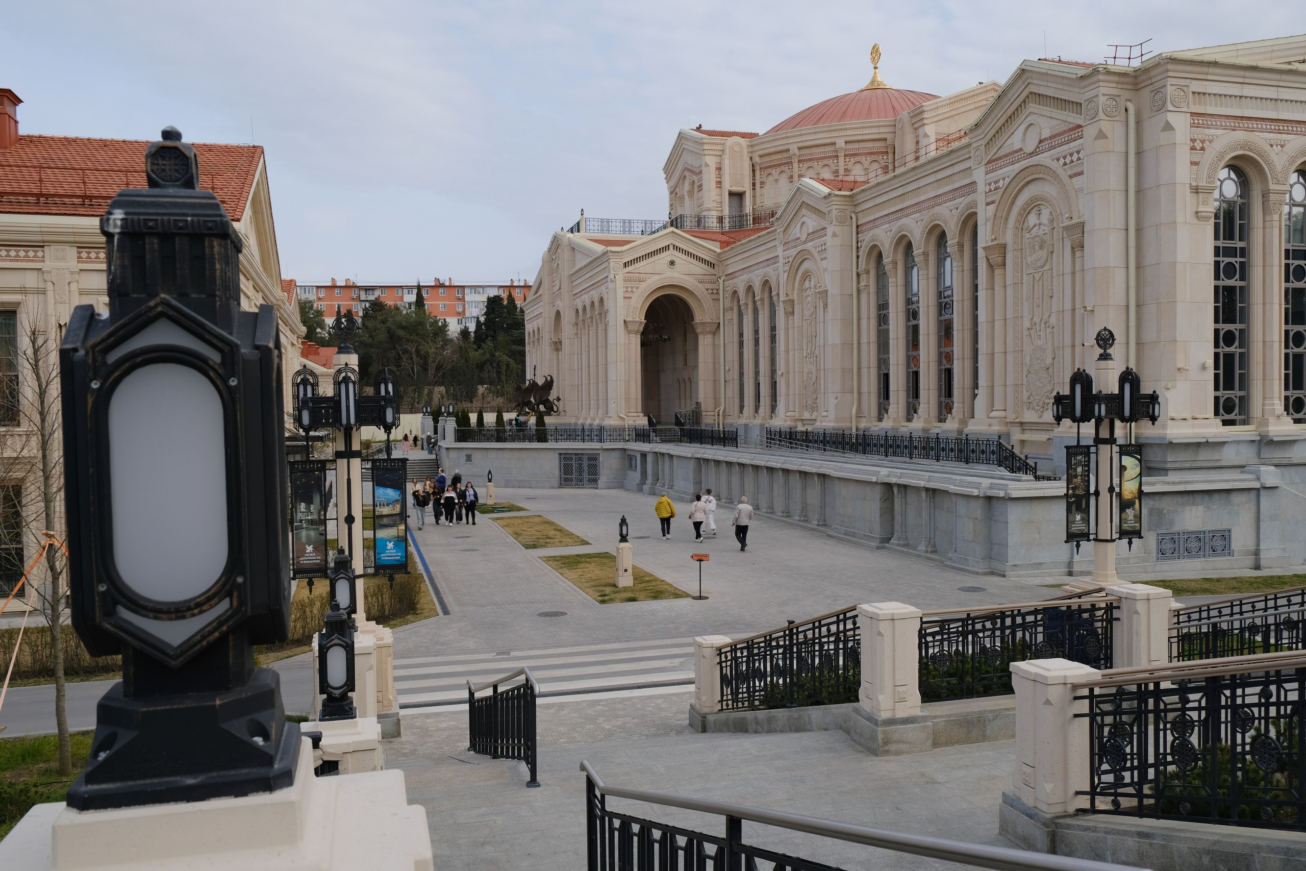 Музеи Севастополя, что посмотреть в Севастополе, экскурсии по Севастополю. Профессиональная фотосъемка в Крыму. Натуральные эмоции и живые кадры. Забронируйте дату прямо сейчас!