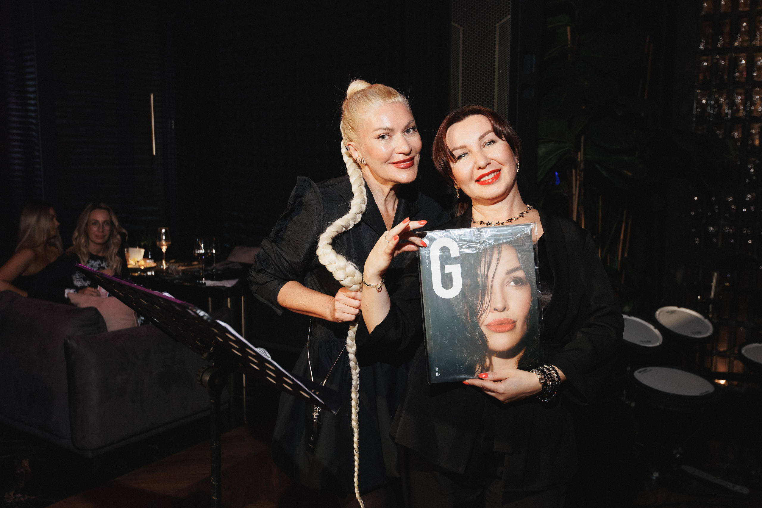 B.DAY PARTY ЖУРНАЛА •G. СВОИ. ФОТООТЧЕТЫ-СОБЫТИЯ-МЕСТА