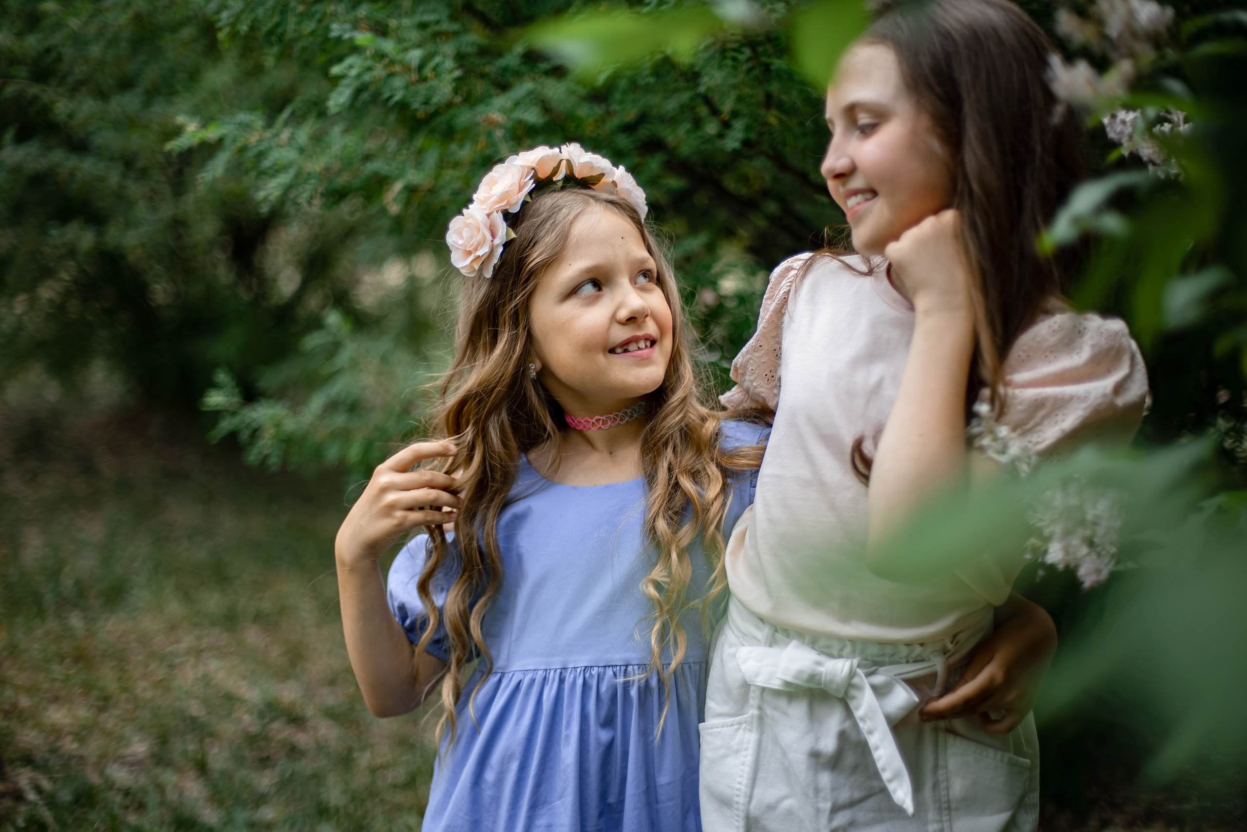 Елизавета & Варвара. Сестрёнки. Фотограф Григорьева Ольга. Портретная, семейная съёмка, Love Stori, видеосъёмка в городе Чита. Выпускные альбомы, фотокниги