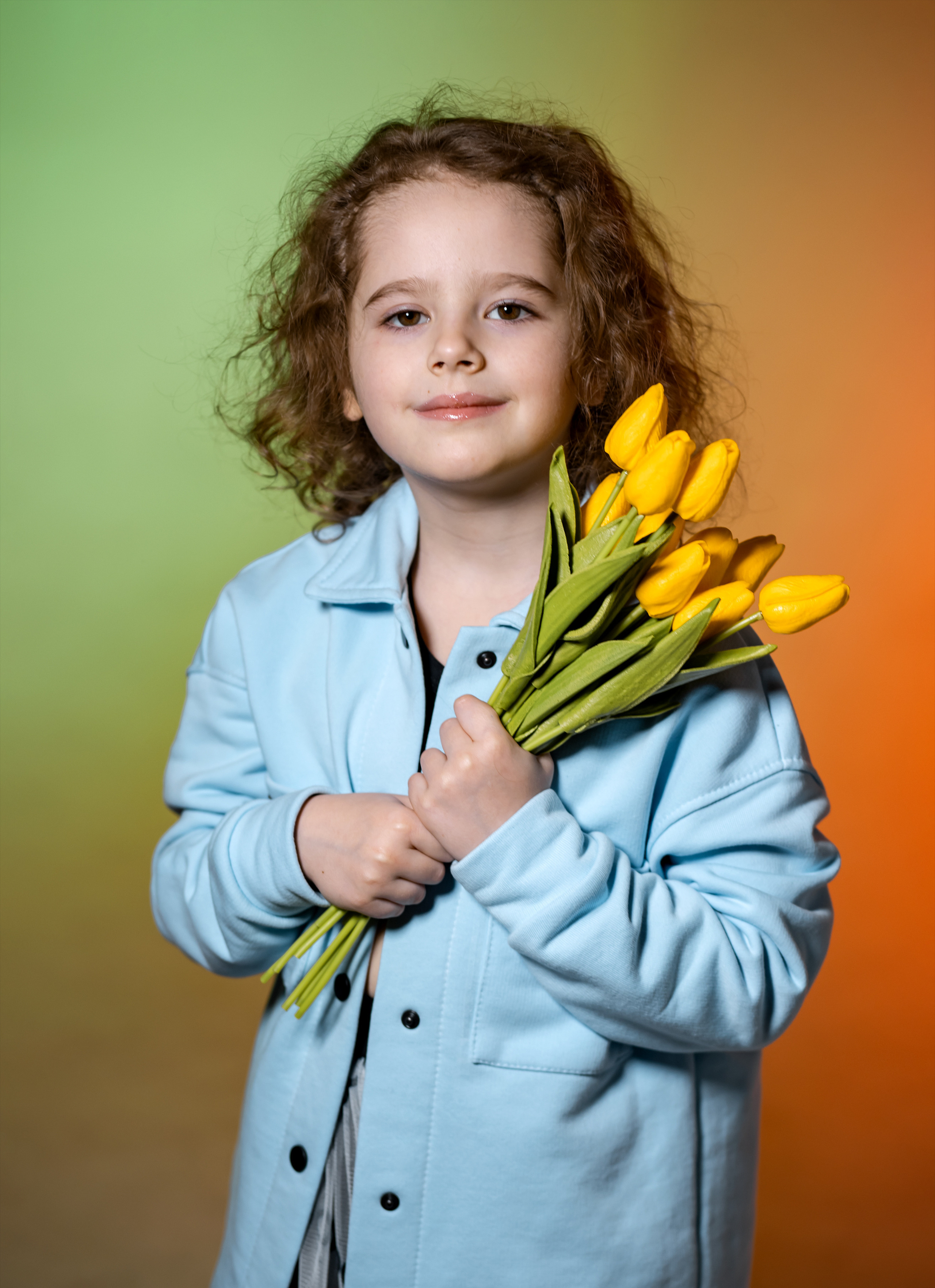 выпускной альбом Чита, фотограф Чита, школьный фотограф Чита, выпускной Чита, 1 и 4 класс выпускной, школьный портрет, школьная фотосессия, студийная съёмка, 4 класс выпускной