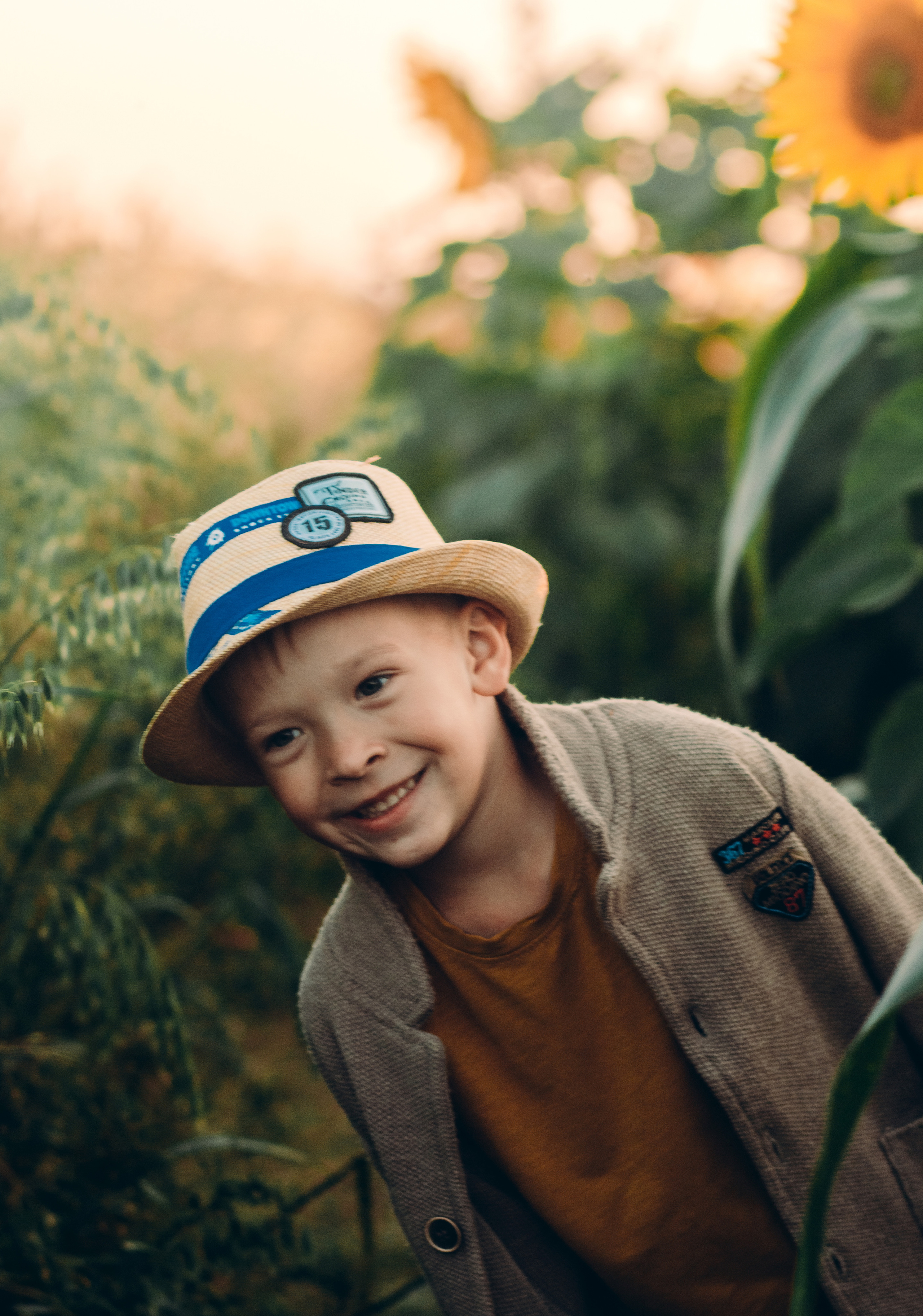Подсолнухи. Фотограф Григорьева Ольга. Портретная, семейная съёмка, Love Stori, видеосъёмка в городе Чита. Выпускные альбомы, фотокниги