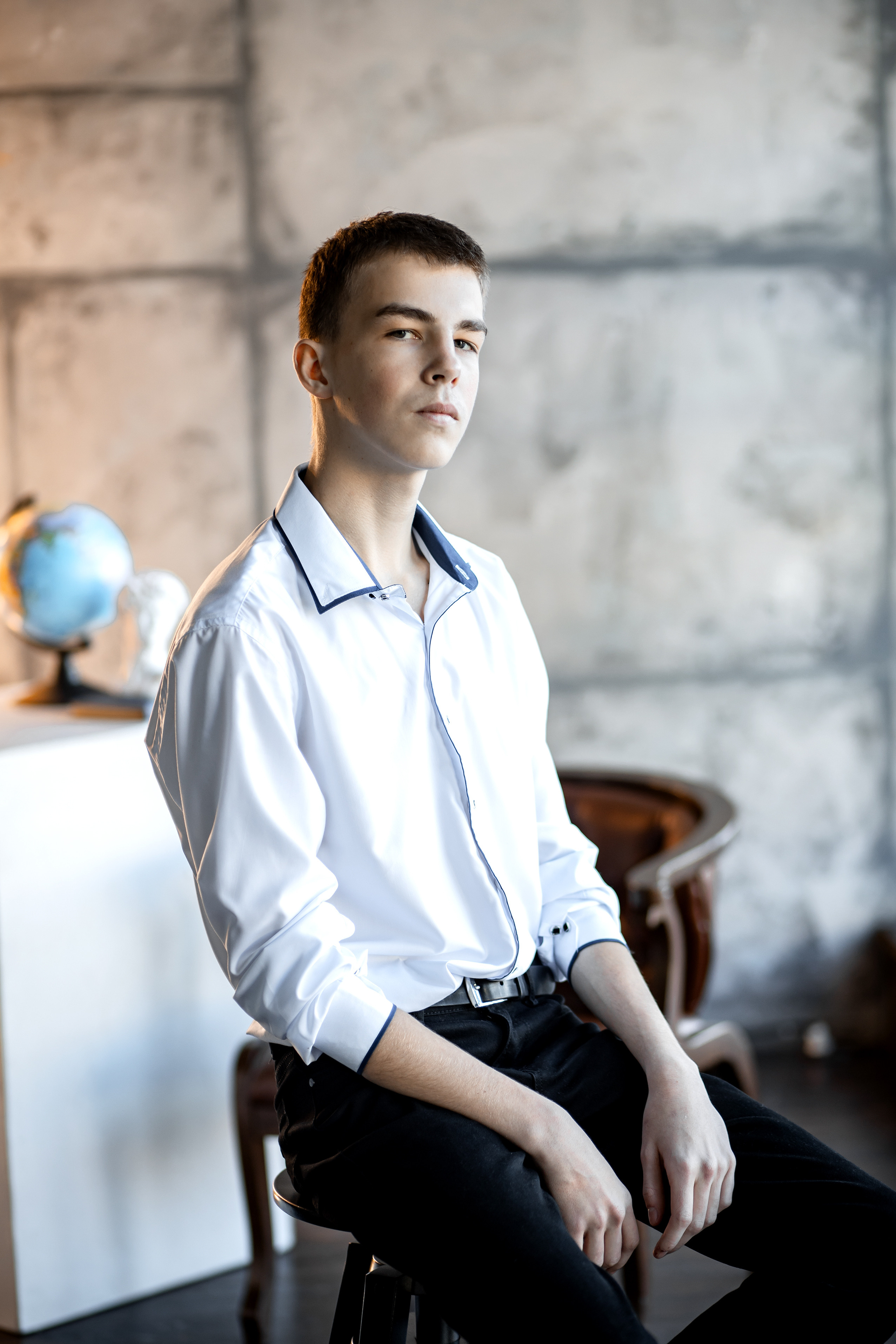 выпускной альбом Чита, фотограф Чита, школьный фотограф Чита, выпускной Чита, 9 и 11 класс выпускной, школьный портрет, школьная фотосессия