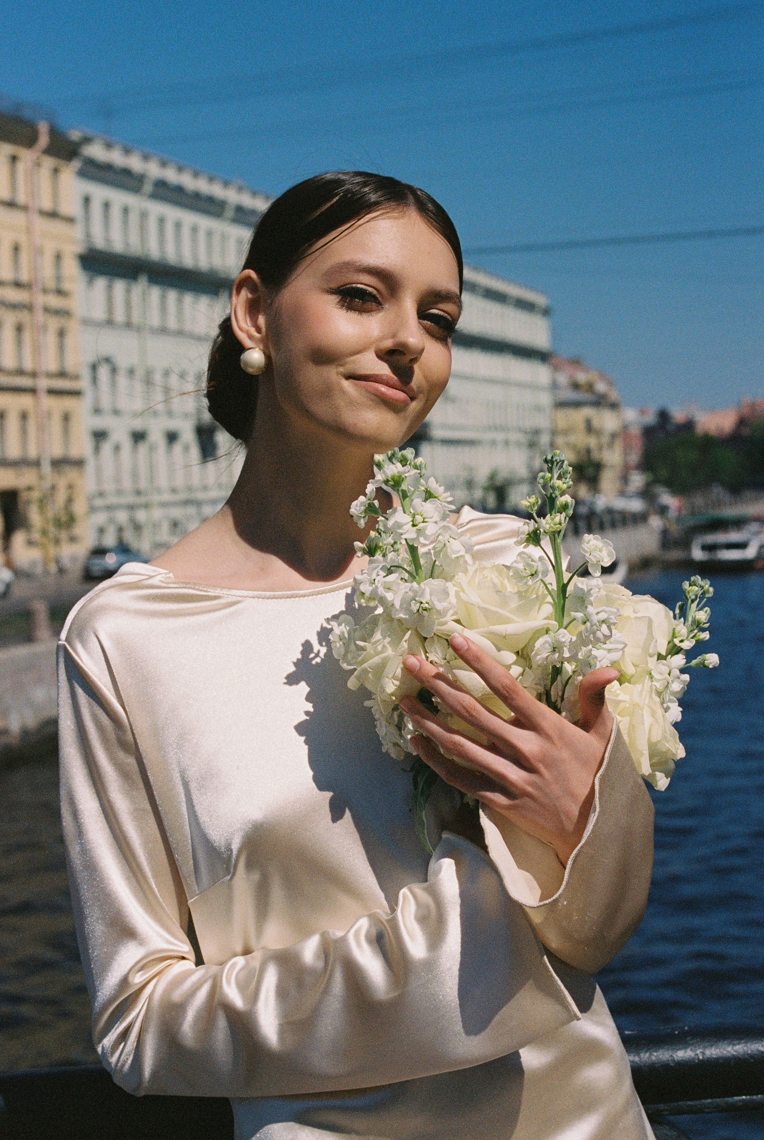 Прогулка по рекам и каналам Петербурга — свадебная фотосессия на катере. Свадебный фотограф Дмитрий Родионов — Санкт-Петербург и Ленинградская область