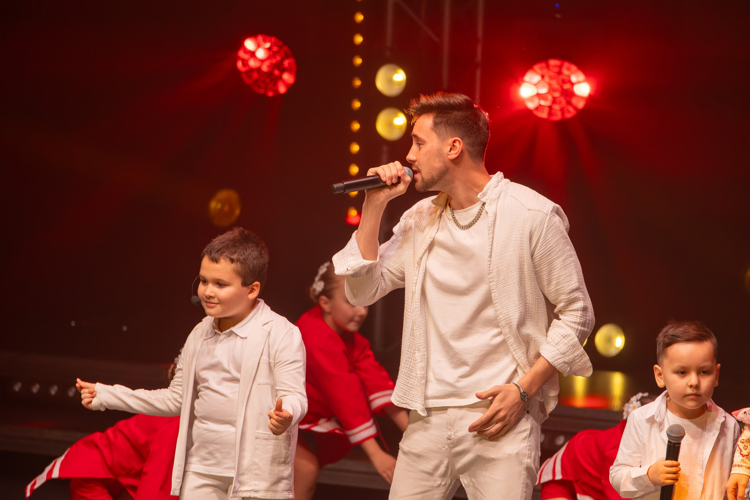 сцена окружной общественный центре имени Моссовета