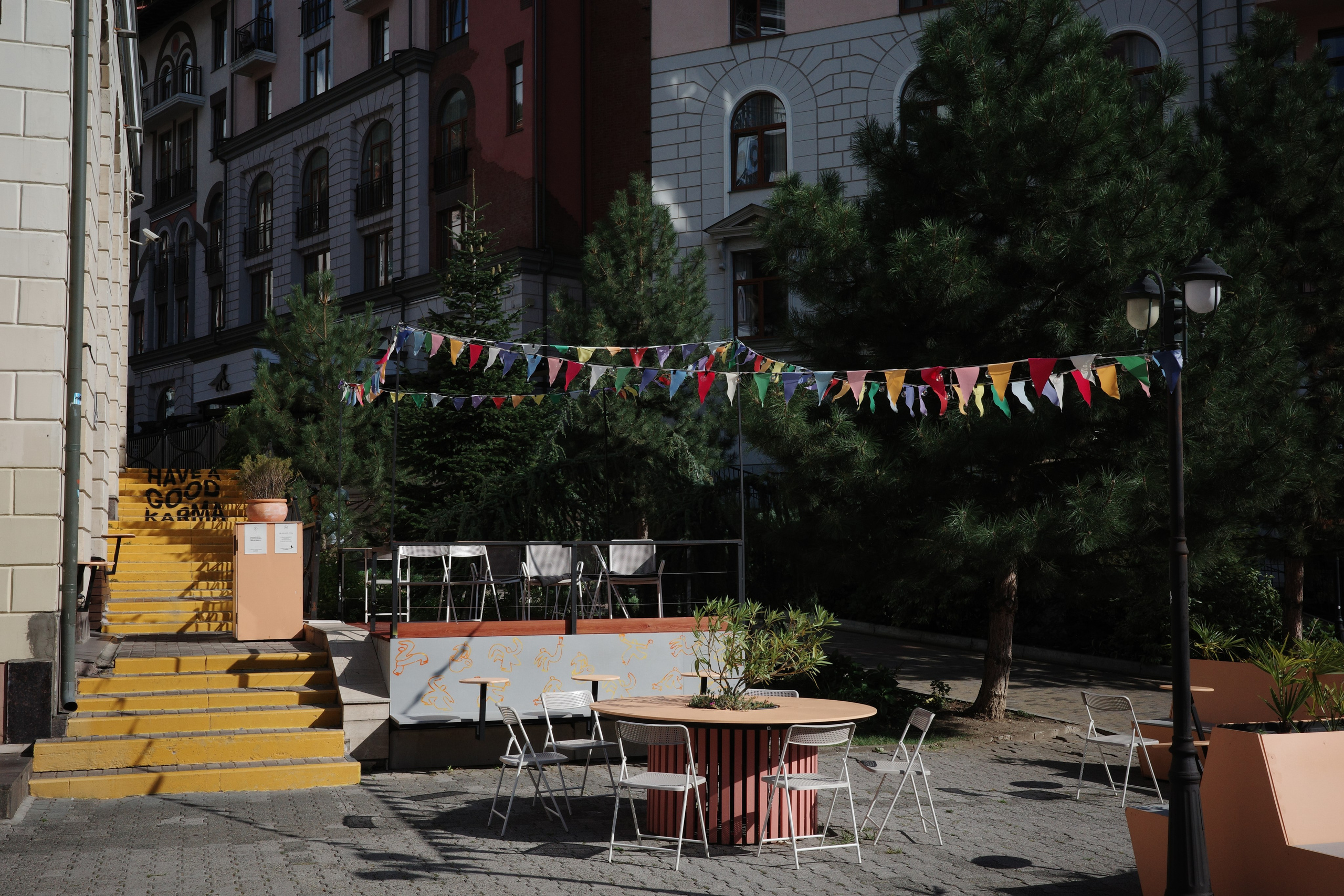 Уютные веранды кафе