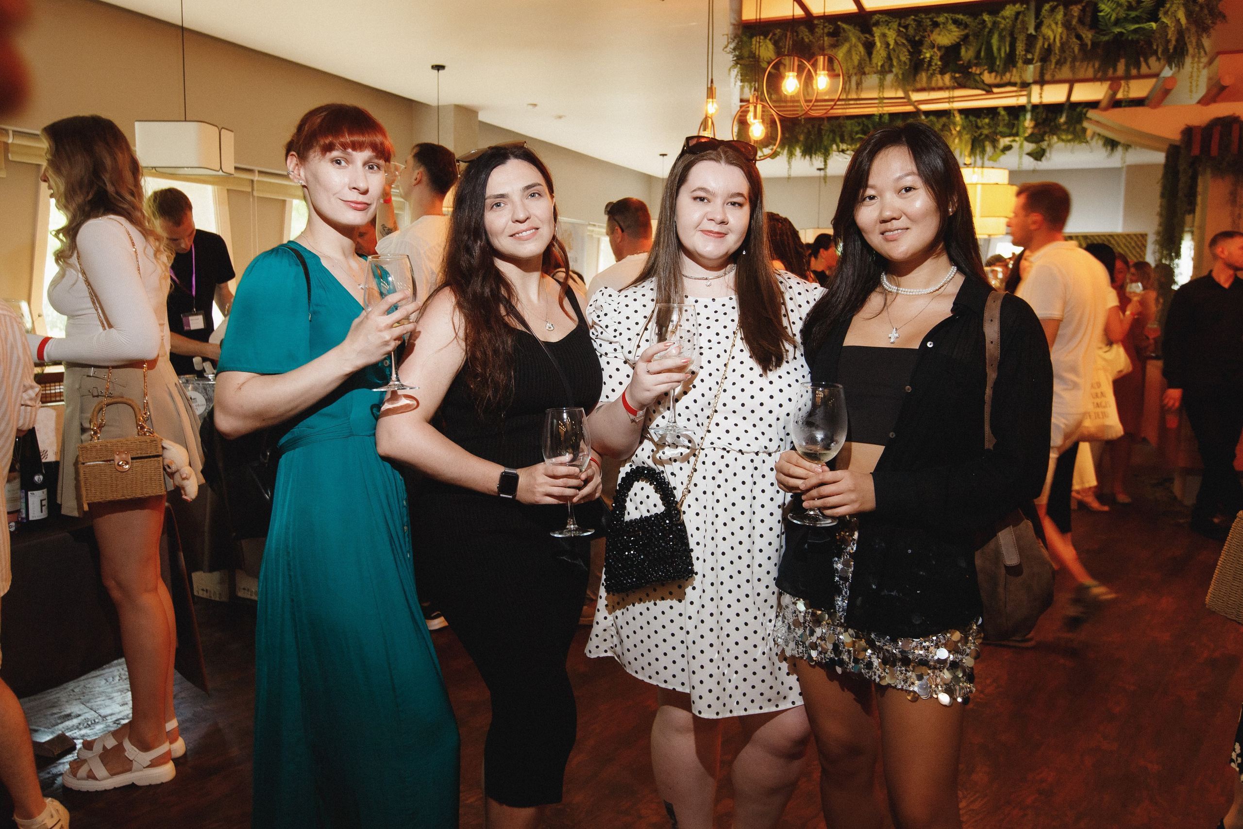 ФЕСТИВАЛЬ РОССИЙСКОГО ВИНА. СВОИ. ФОТООТЧЕТЫ-СОБЫТИЯ-МЕСТА