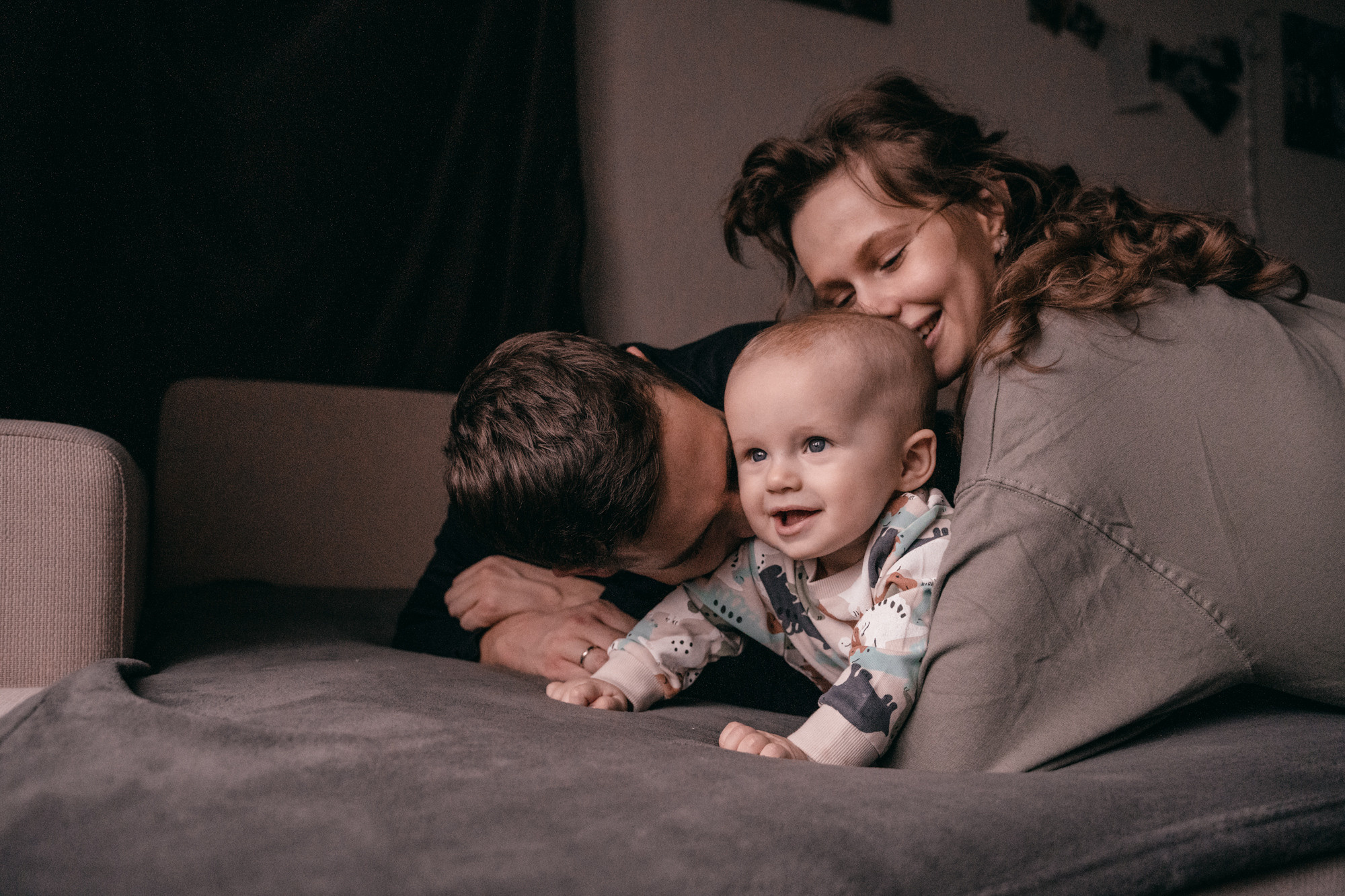 Домашняя семейная съемка, Леонид, Настя и Денис. Марина Маслак портретный, репортажный и семейный фотограф в Москве