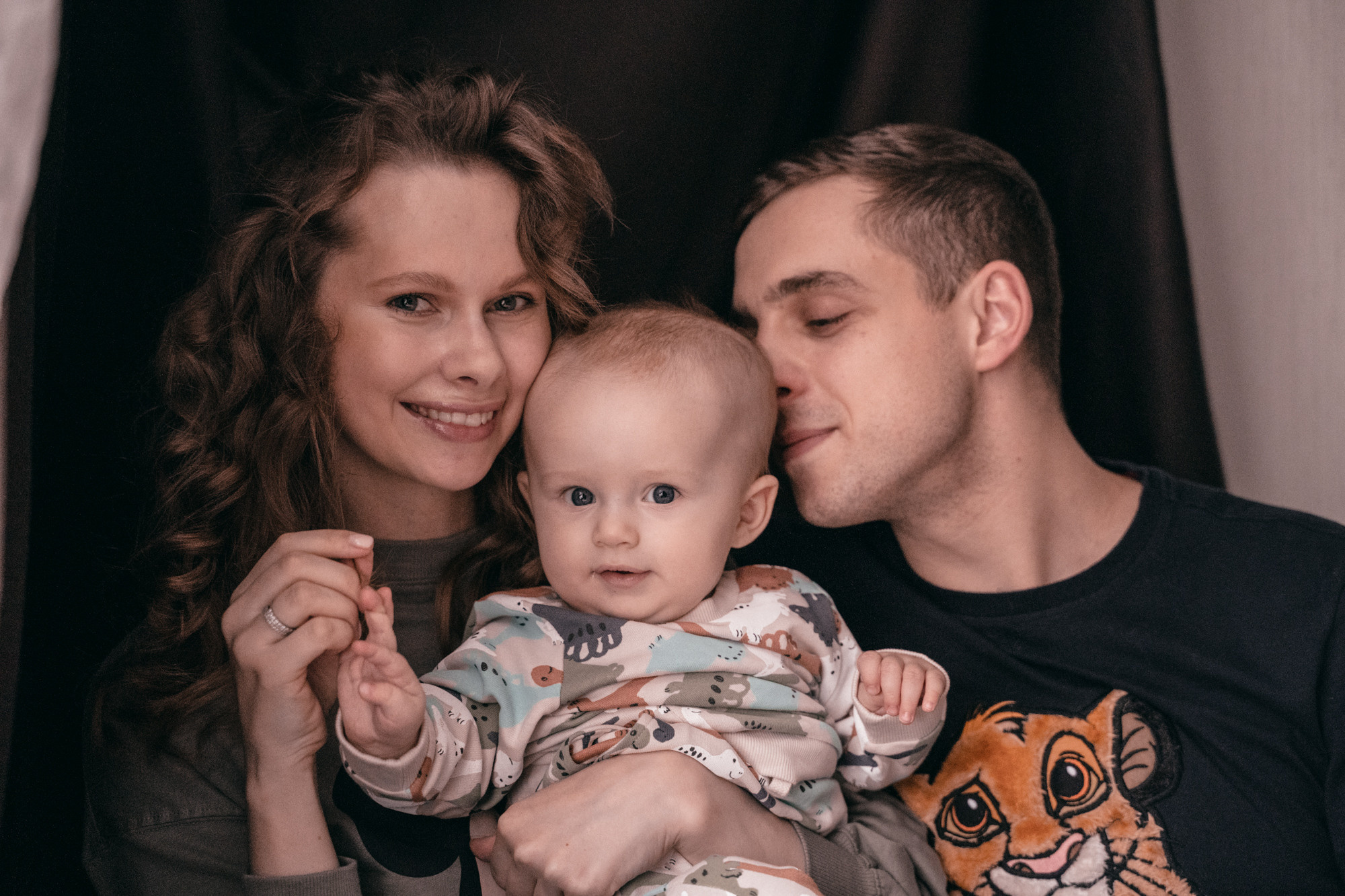 Домашняя семейная съемка, Леонид, Настя и Денис. Марина Маслак портретный, репортажный и семейный фотограф в Москве