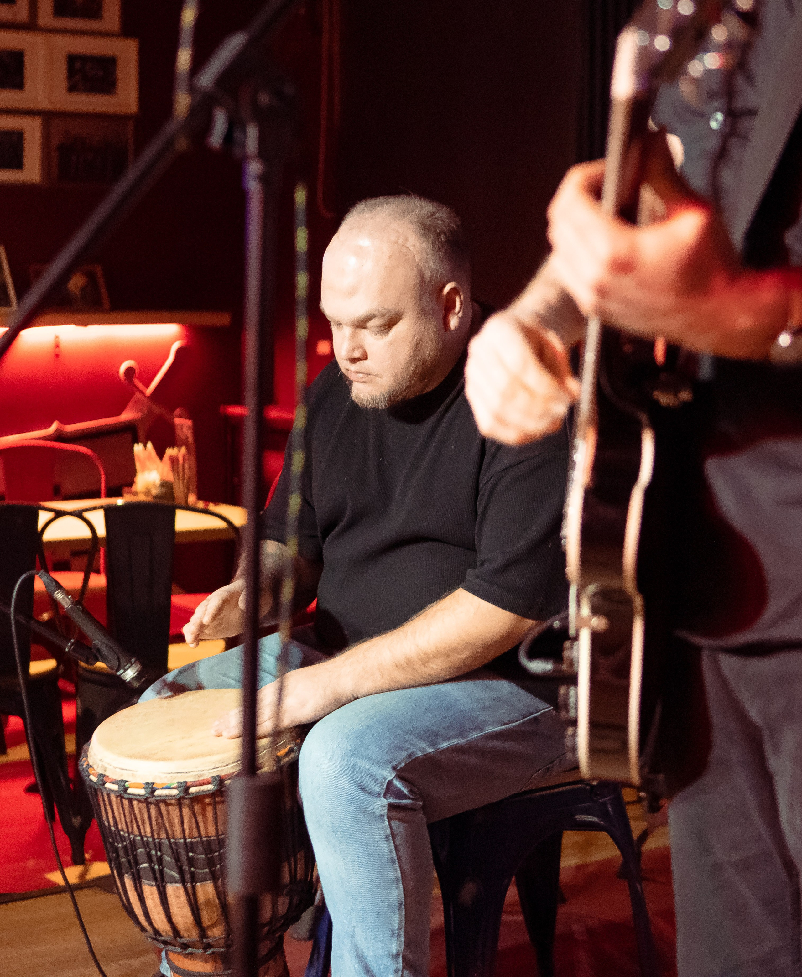 Репортажные фотографии творческого вечера Такие дела, Панда