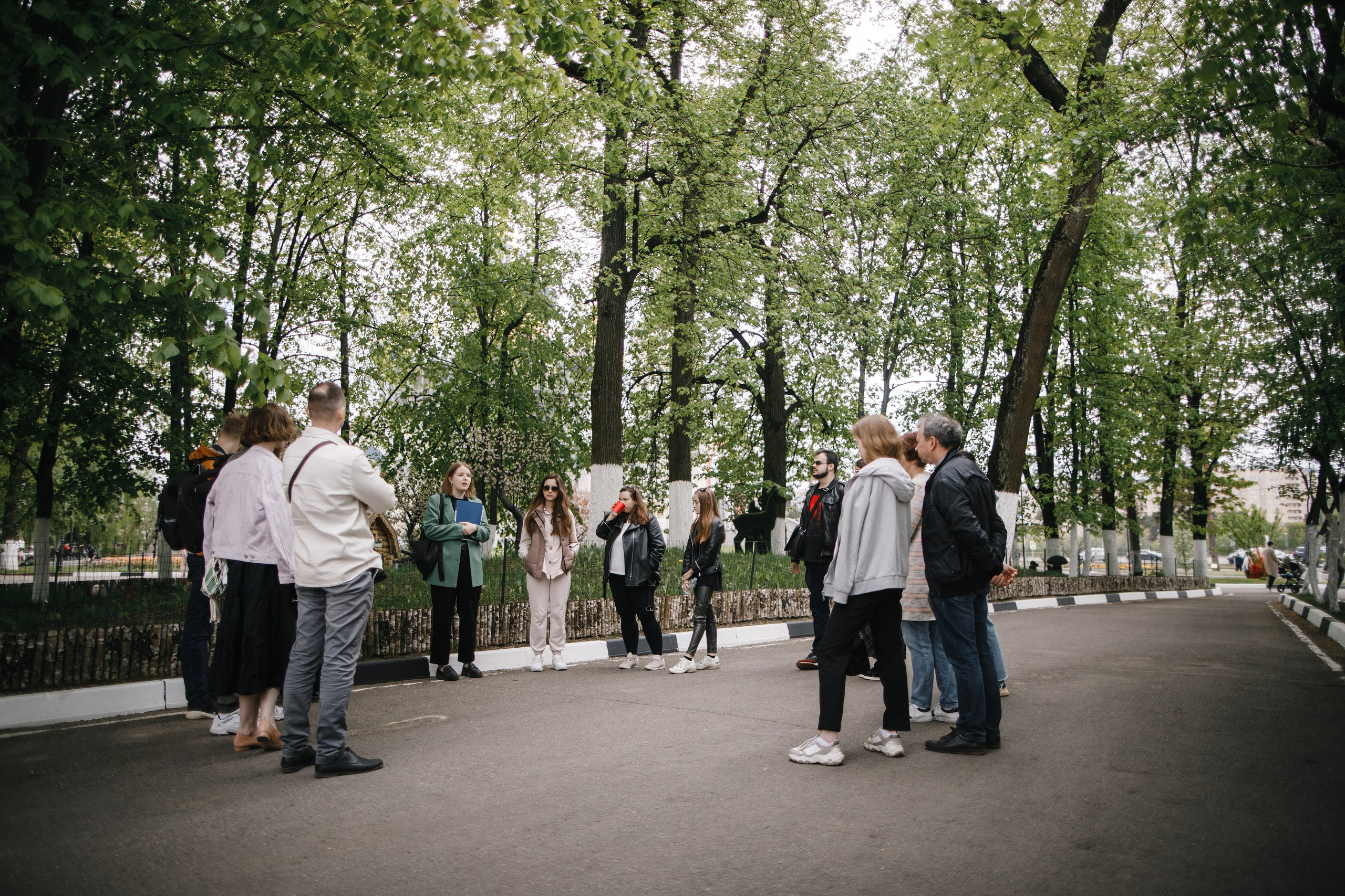 14.05.2023 // Фотопрогулка в Переделкино. Фотовыставки serebro.gallery, в которых автором можешь стать ты! | Москва